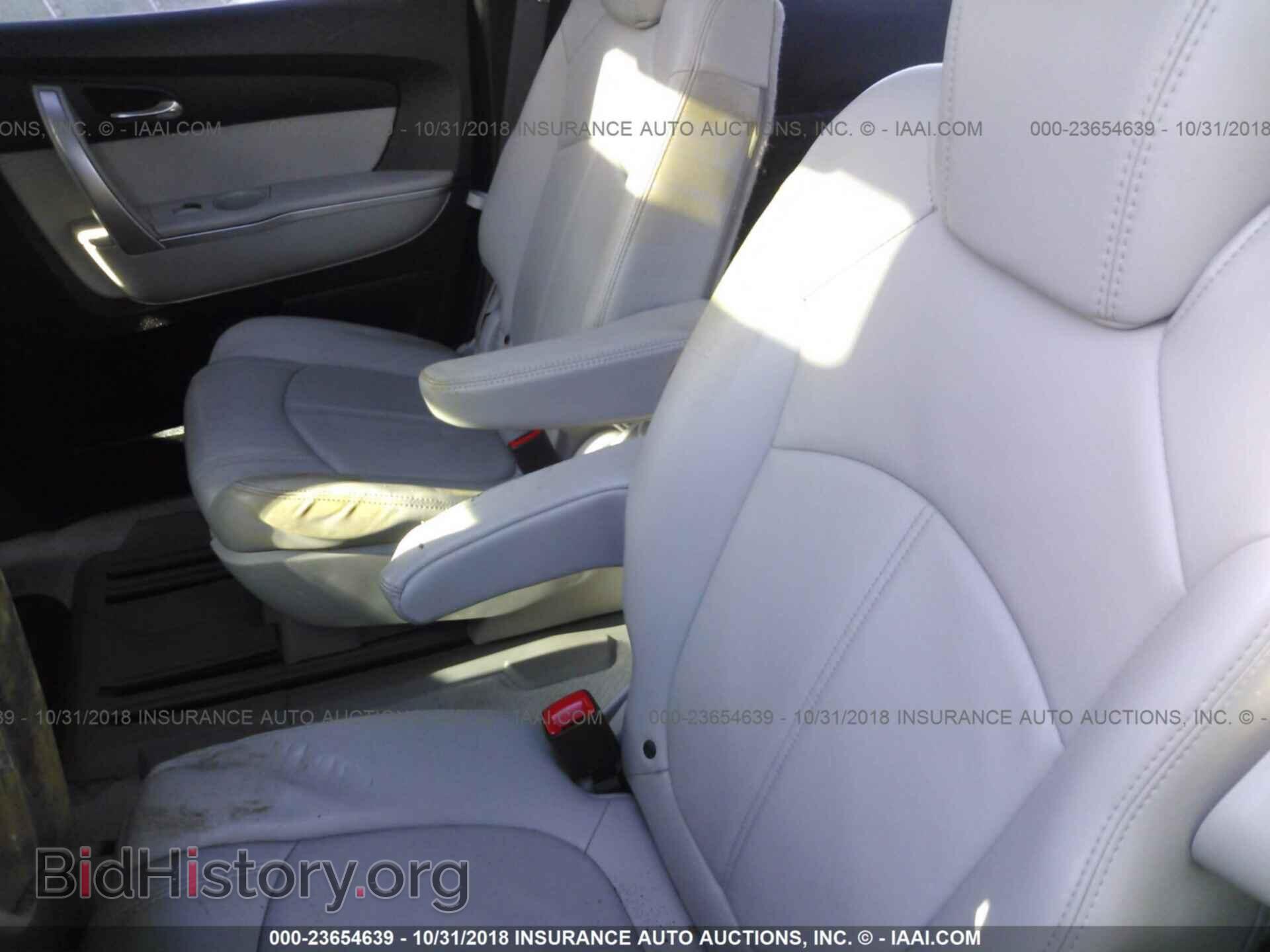 2008 GMC ACADIA - VIN: 1GKEV33718J225751 - Фото 8