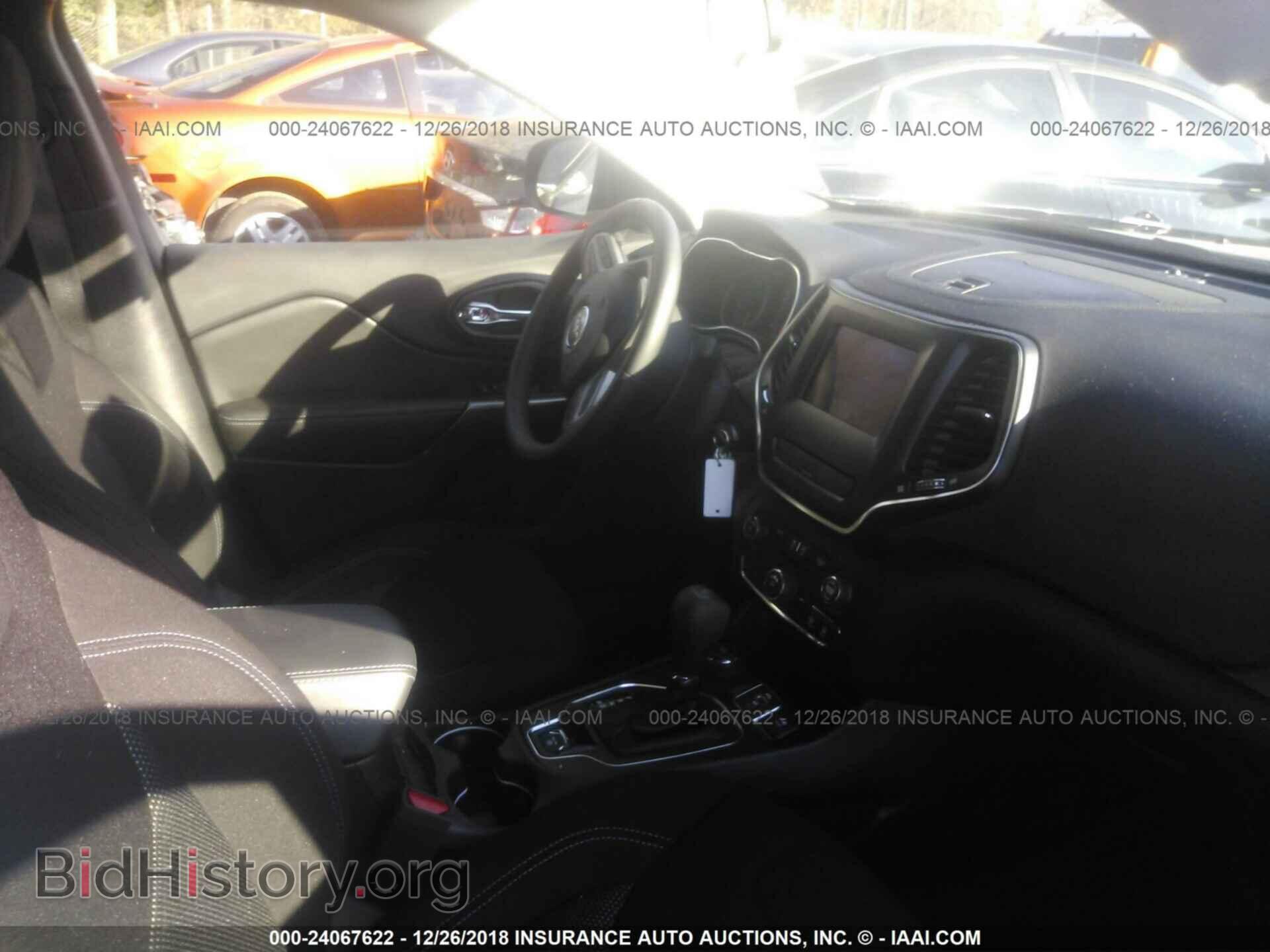 2019 JEEP CHEROKEE - VIN: 1C4PJMCB0KD212571 - Фото 5