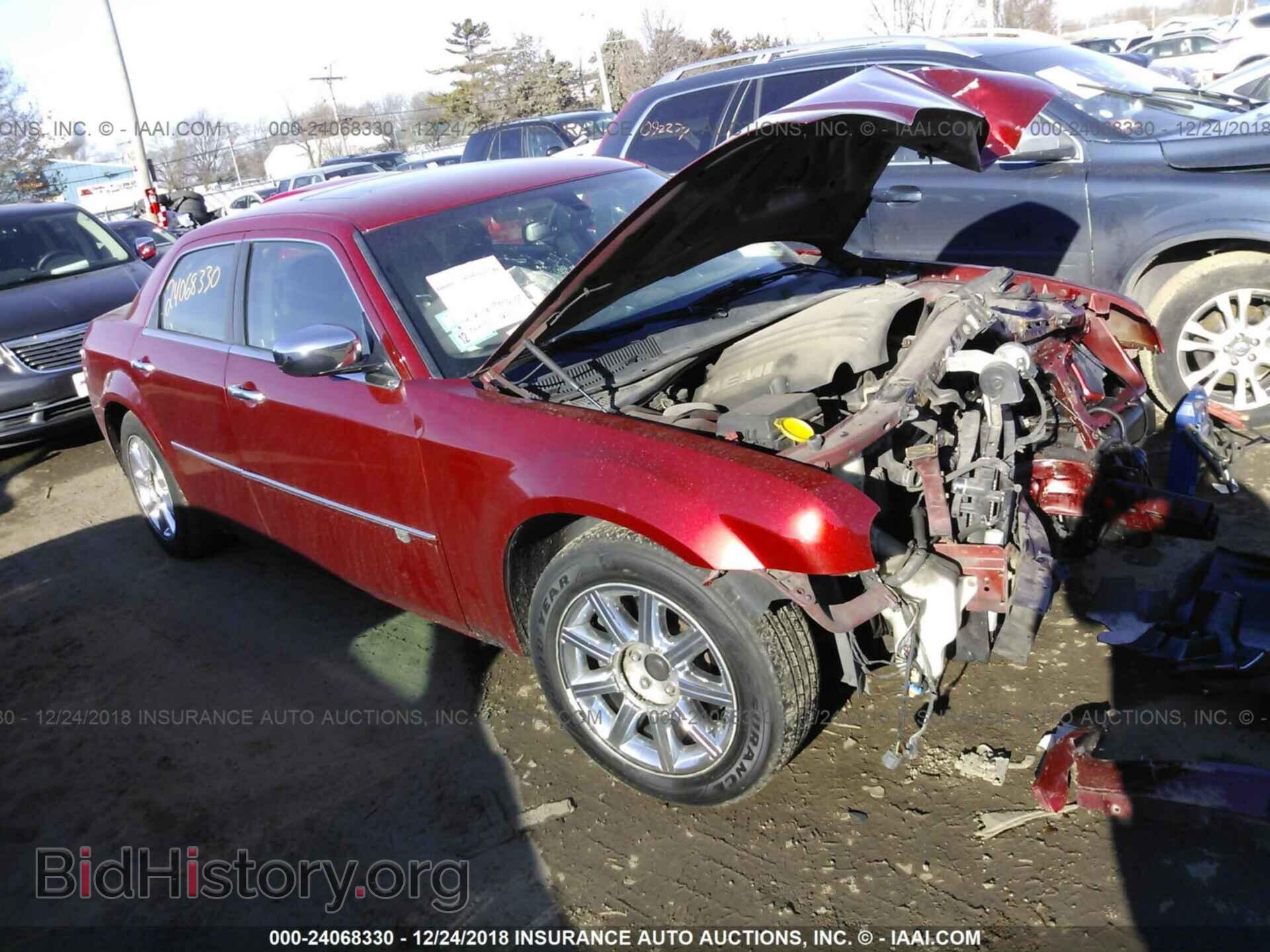 Фотография 2C3CA6CT8AH114588 - CHRYSLER 300C 2010