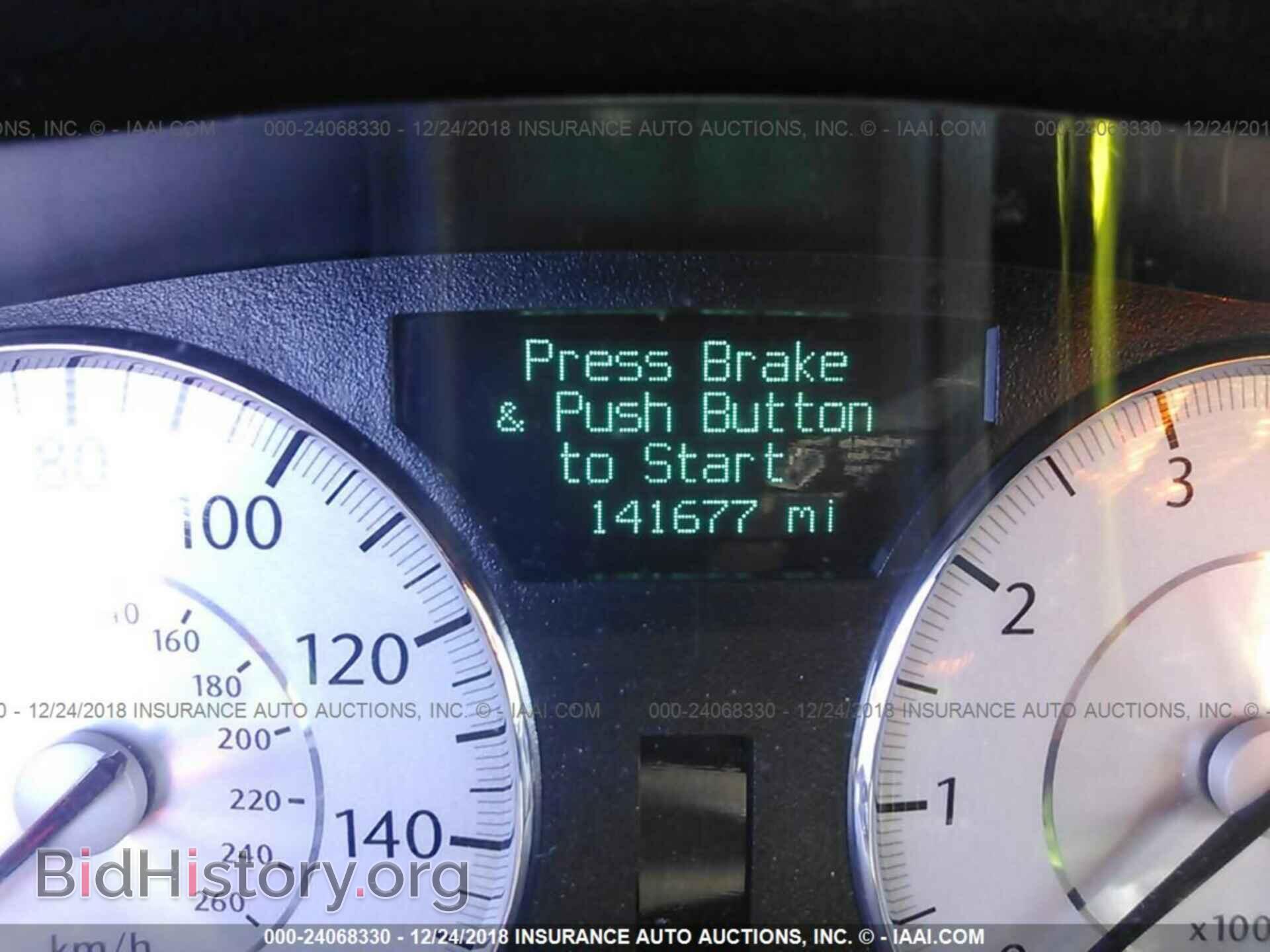 2010 CHRYSLER 300C - VIN: 2C3CA6CT8AH114588 - Фото 7