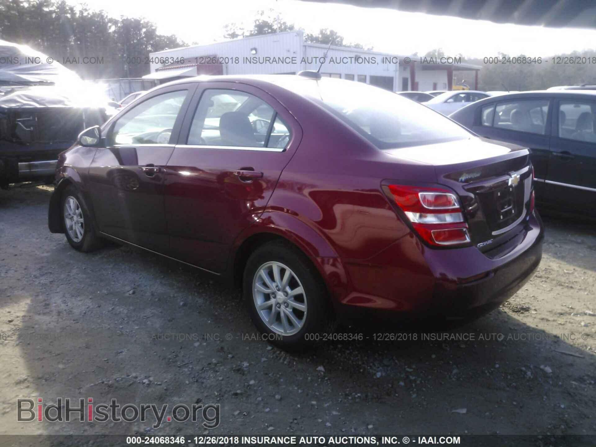 2018 CHEVROLET SONIC - VIN: 1G1JD5SH6J4102155 - Фото 3