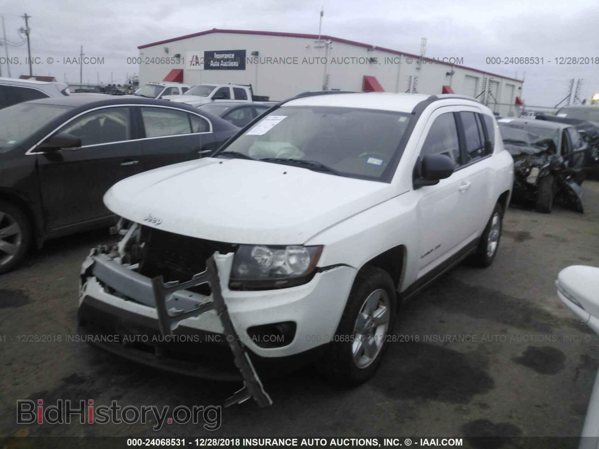 2014 JEEP COMPASS - VIN: 1C4NJCBAXED731545 - Фото 2