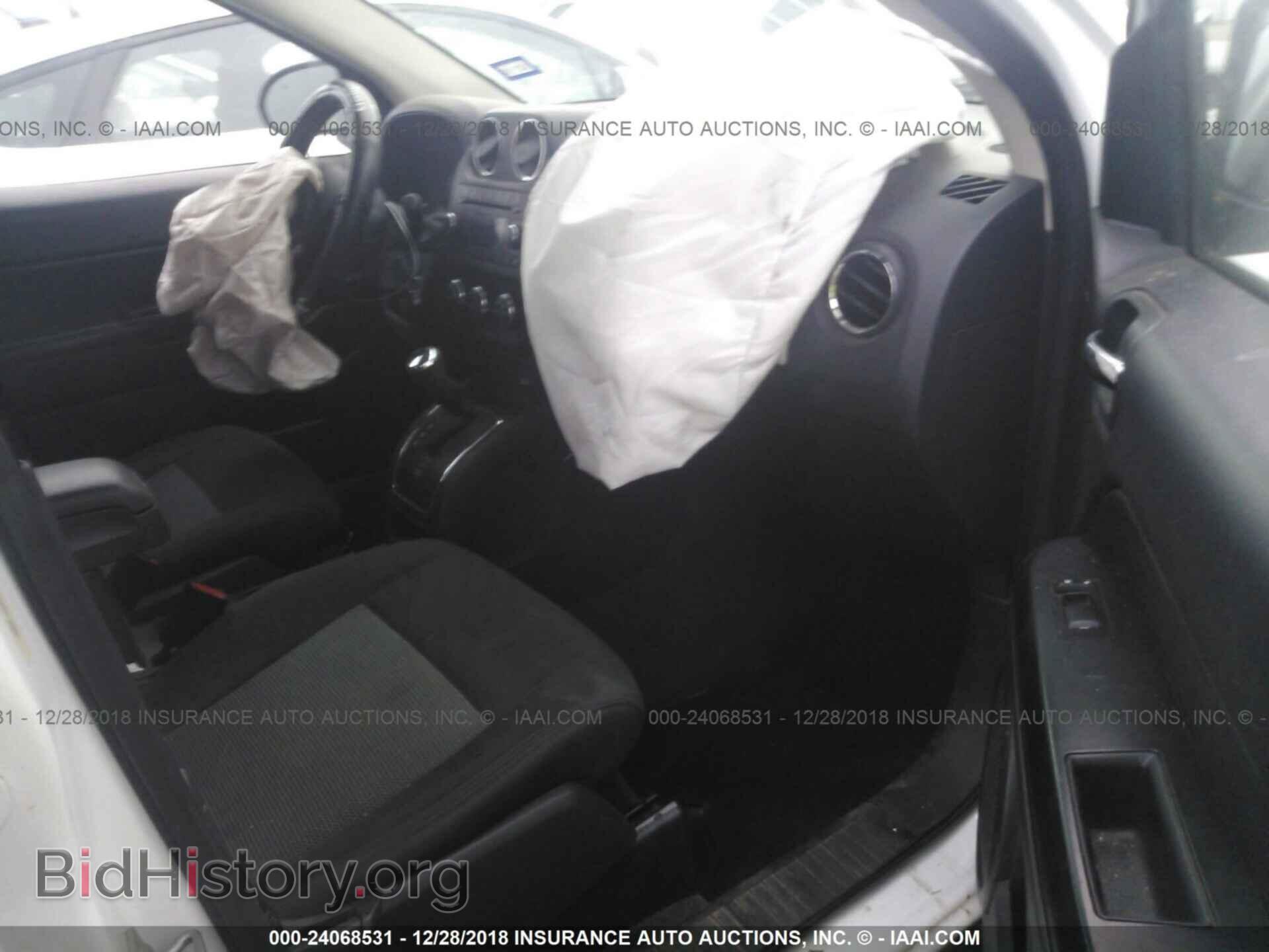 2014 JEEP COMPASS - VIN: 1C4NJCBAXED731545 - Фото 5
