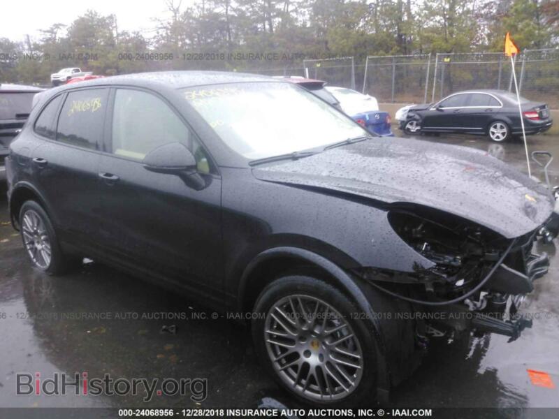 2017 Porsche CAYENNE (VIN WP1AA2A22HKA80607) — photo 1 of 10, IAAI, damage: front & rear