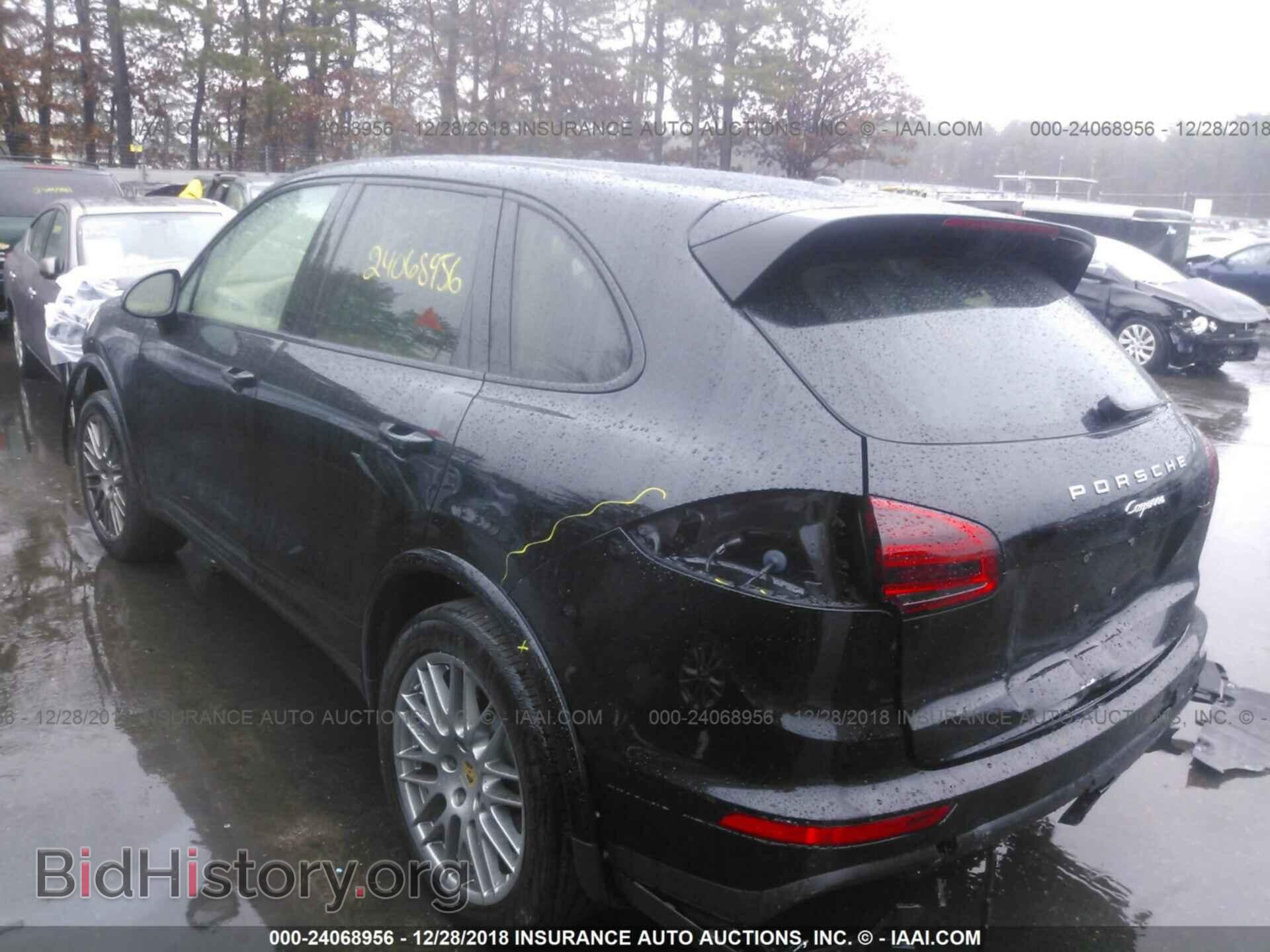2017 PORSCHE CAYENNE - VIN: WP1AA2A22HKA80607 - Фото 3