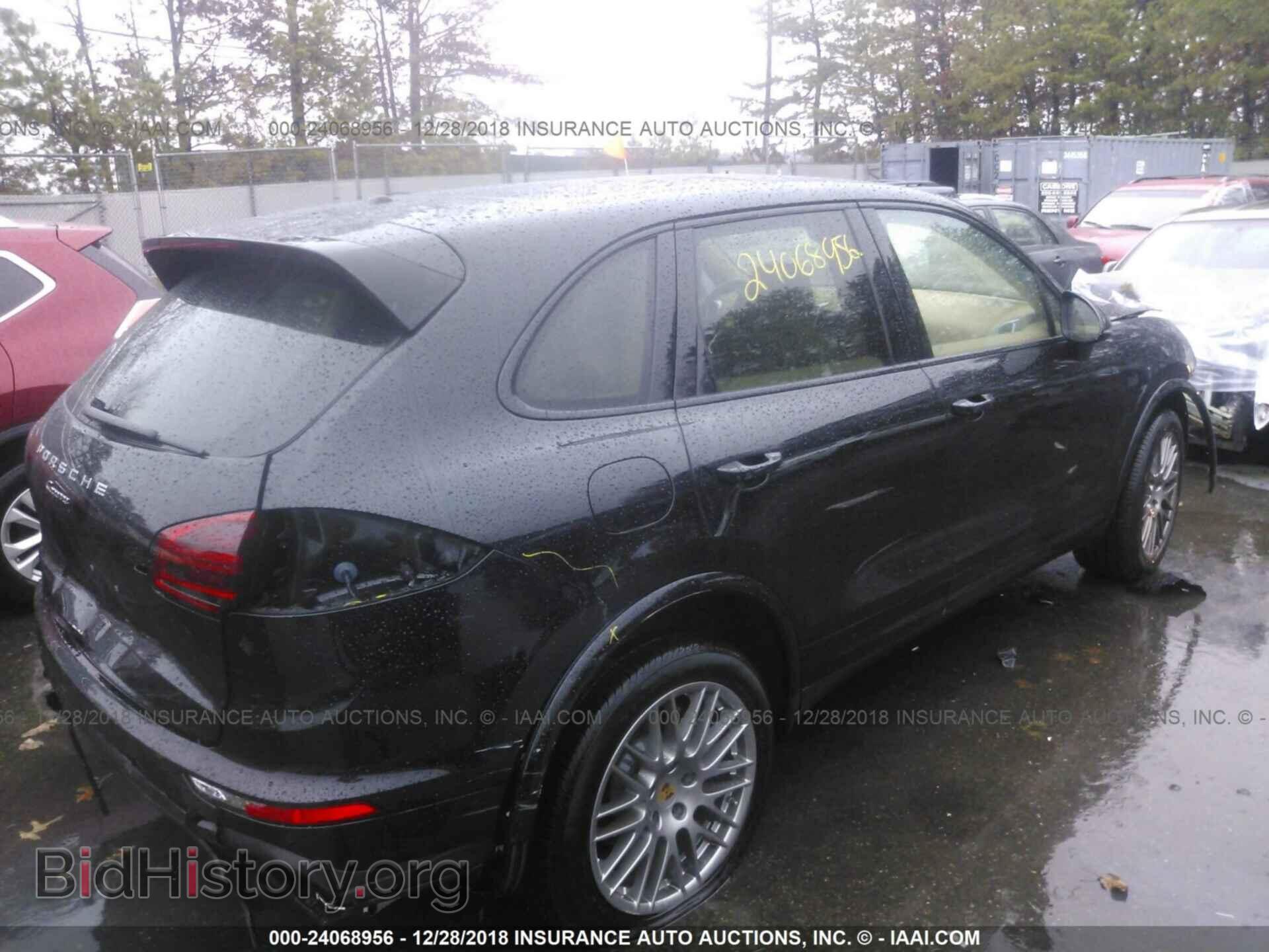 2017 PORSCHE CAYENNE - VIN: WP1AA2A22HKA80607 - Фото 4