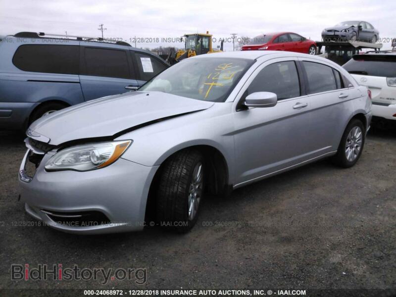 2012 Chrysler 200 (VIN 1C3CCBAB4CN296068) — фото 2 из 10
