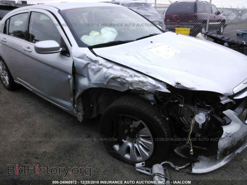 2012 Chrysler 200 (VIN 1C3CCBAB4CN296068) — фото 6 из 10