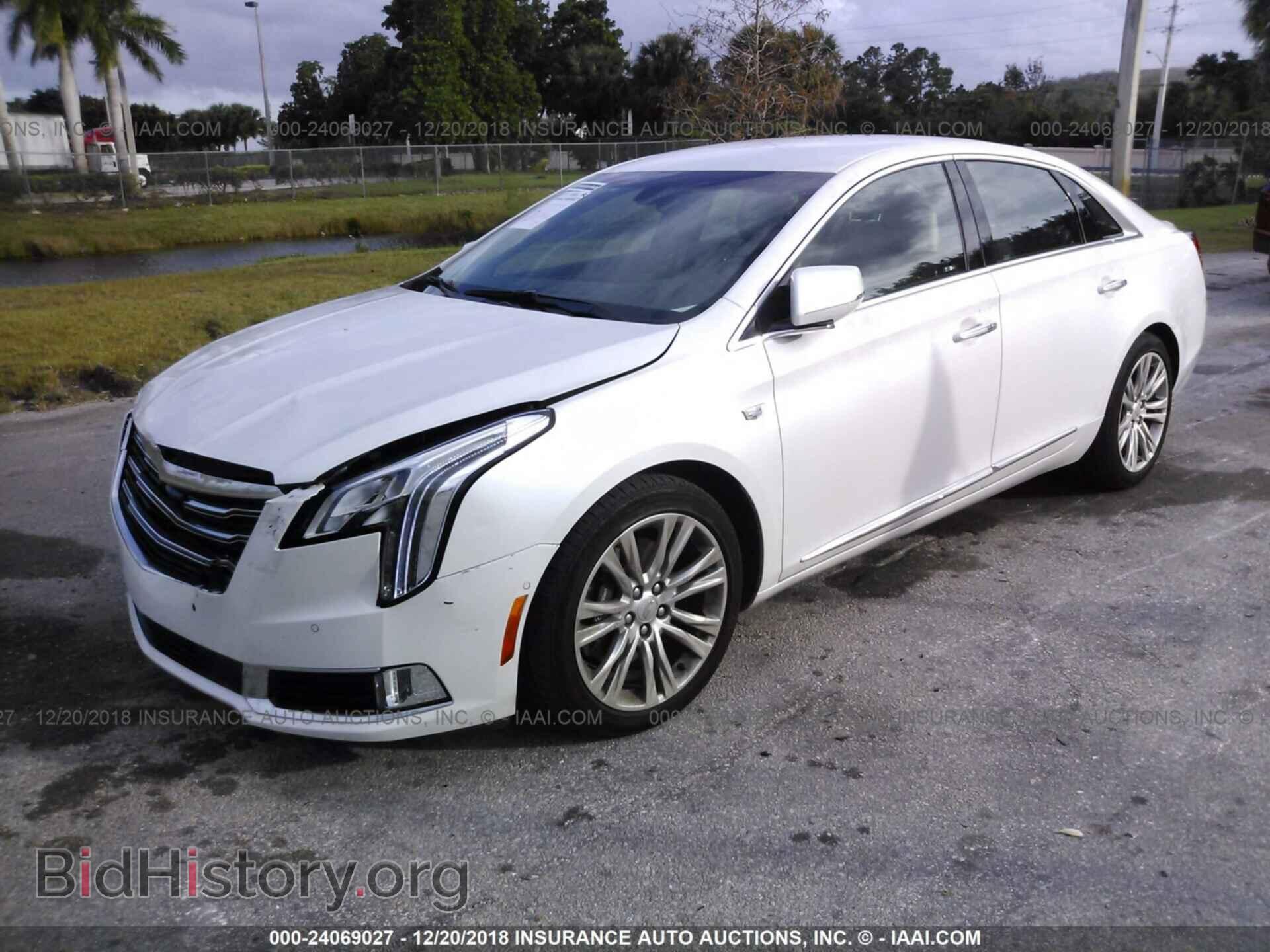 2018 Cadillac Xts - VIN: 2G61M5S39J9142175 - Фото 2