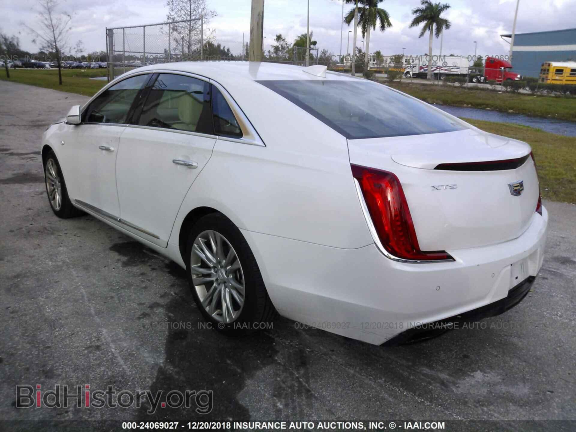 2018 Cadillac Xts - VIN: 2G61M5S39J9142175 - Фото 3