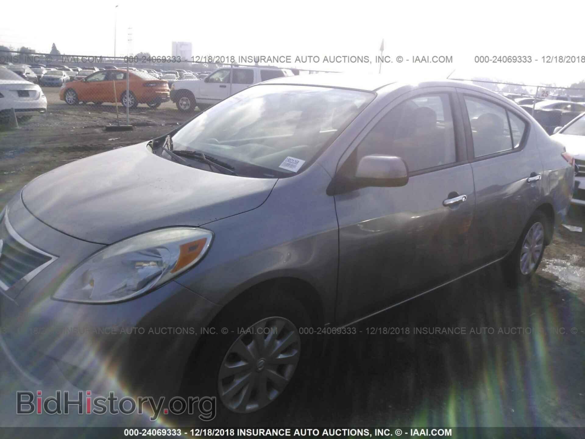 2012 Nissan Versa - VIN: 3N1CN7AP8CL940642 - Фото 2
