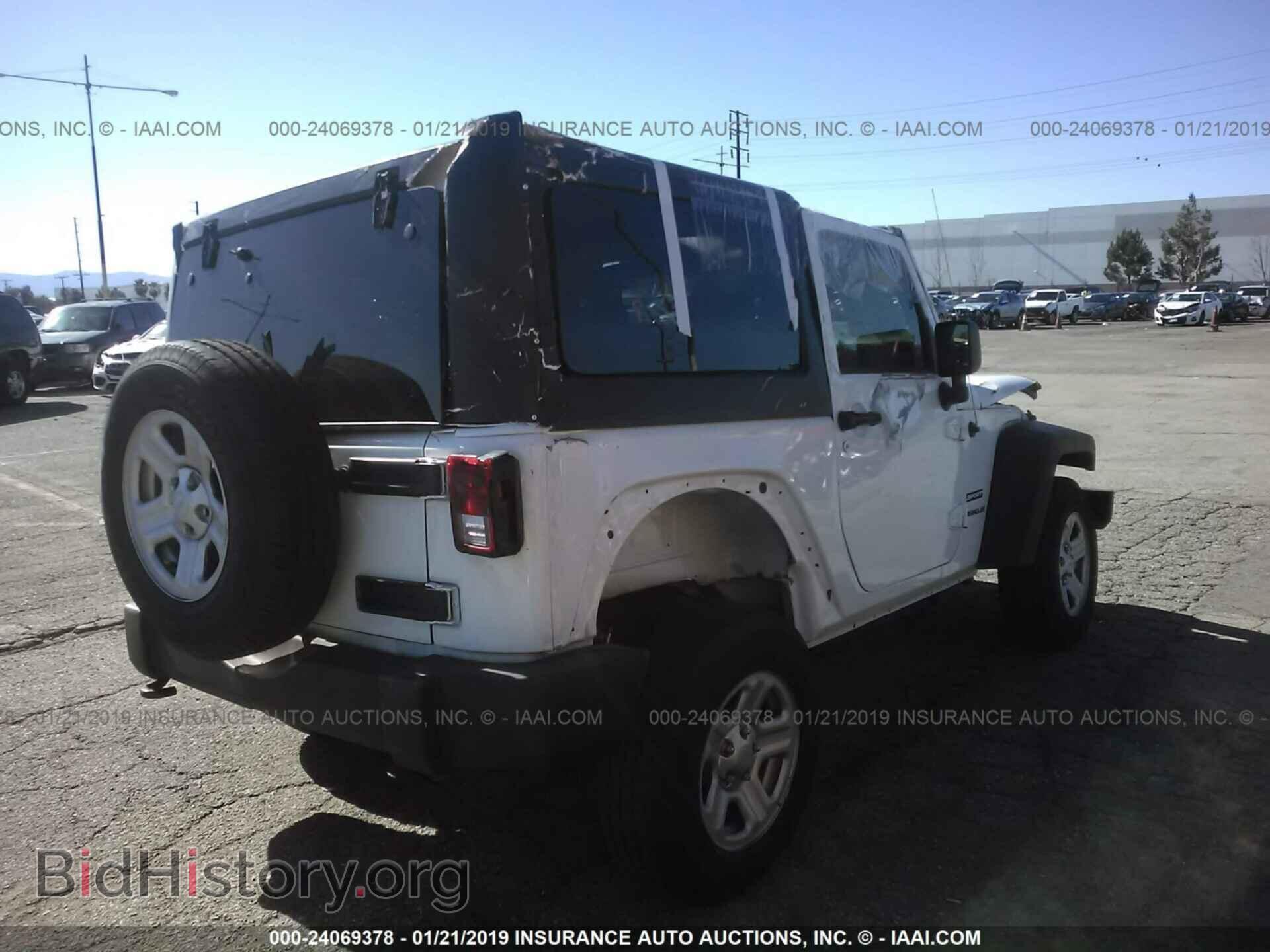 2016 Jeep Wrangler - VIN: 1C4AJWAGXGL190608 - Фото 4