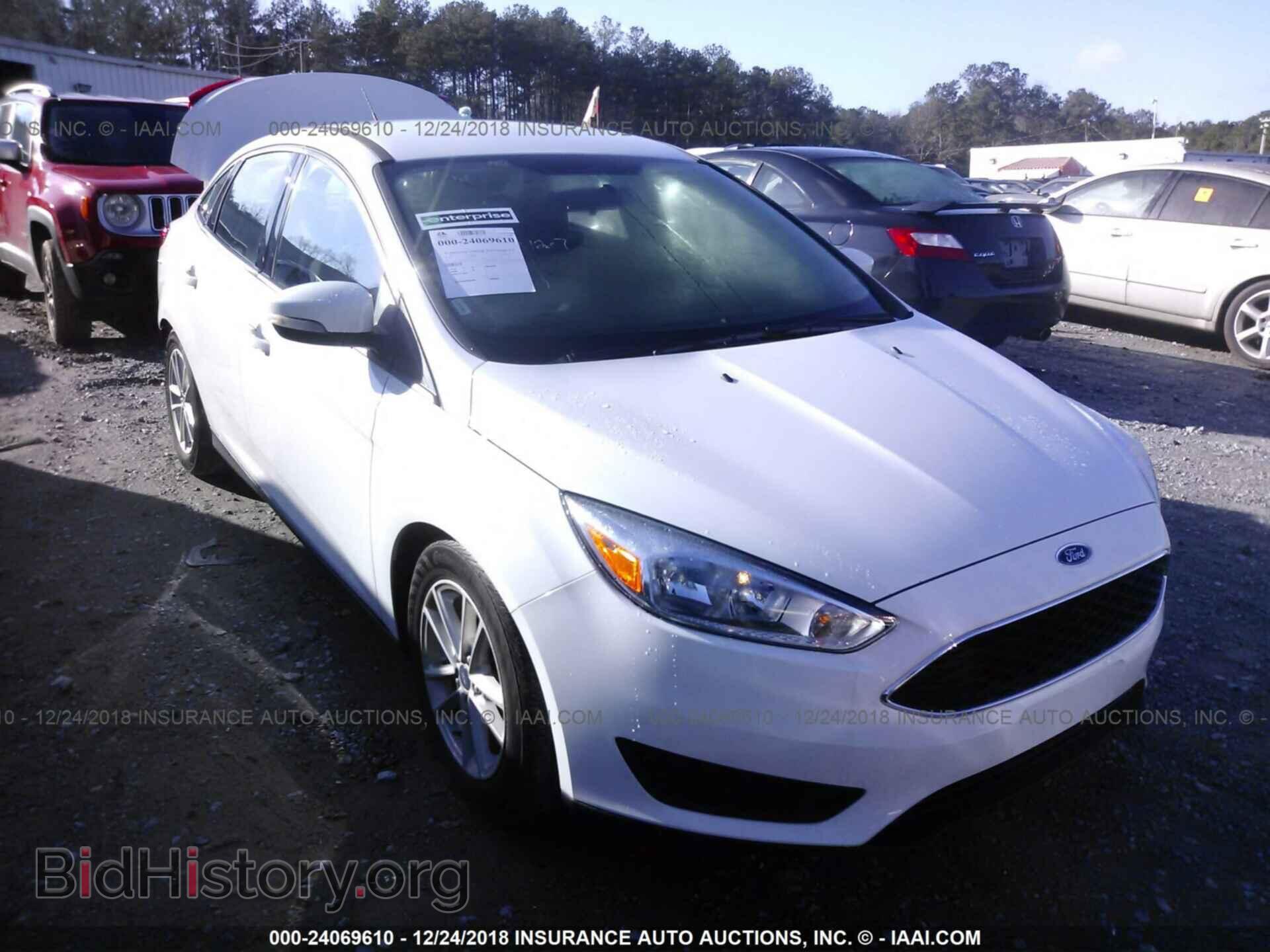 Фотография 1FADP3F2XHL215926 - Ford Focus 2017