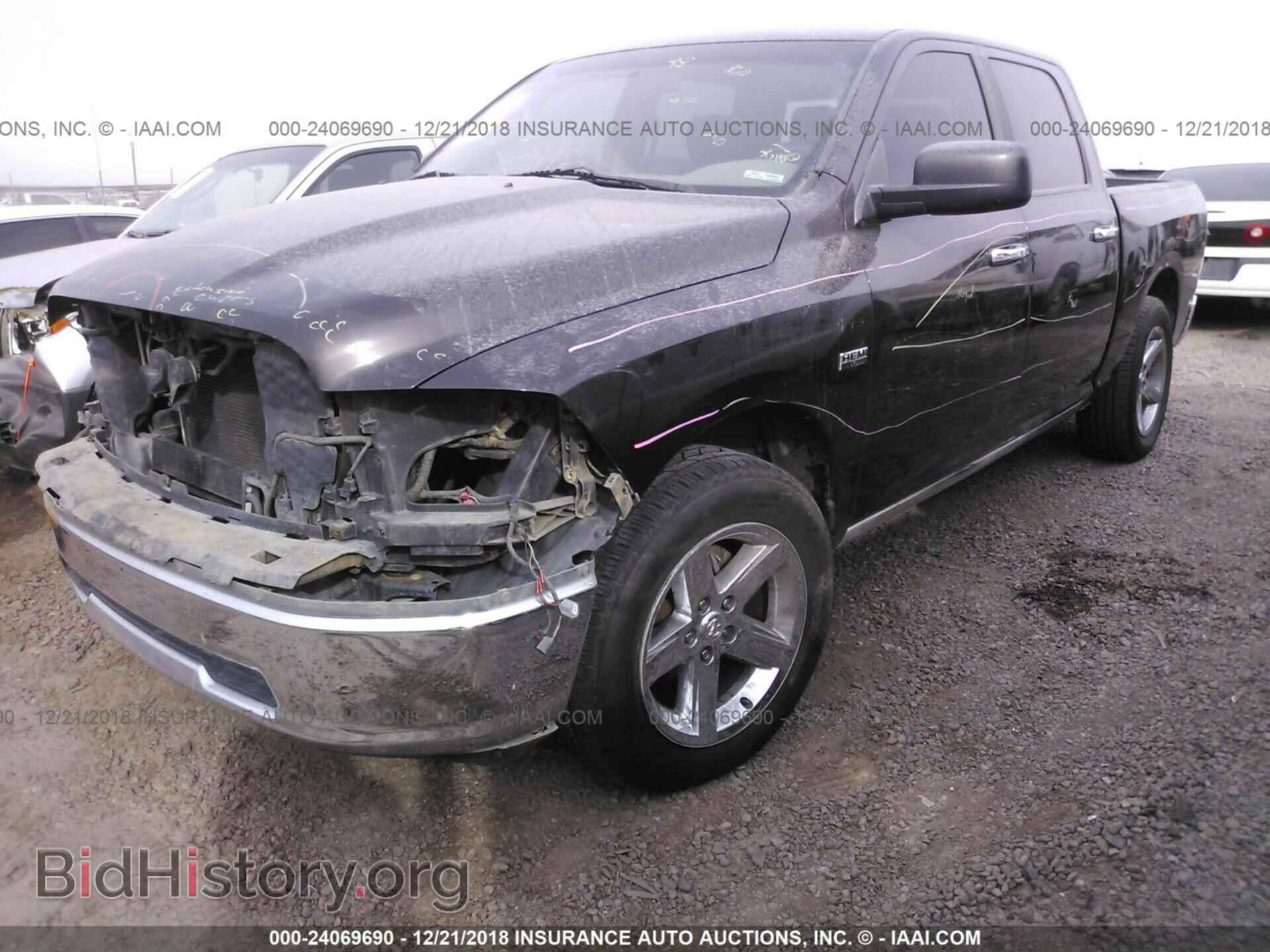 2011 DODGE RAM 1500 - VIN: 1D7RB1CT7BS550208 - Photo 2