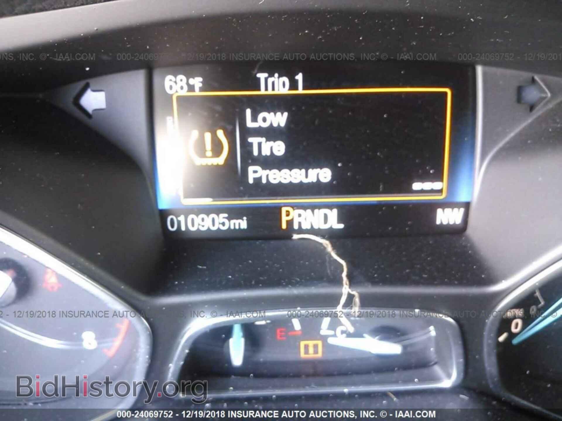 2018 Ford Focus - VIN: 1FADP3F29JL288520 - Photo 7