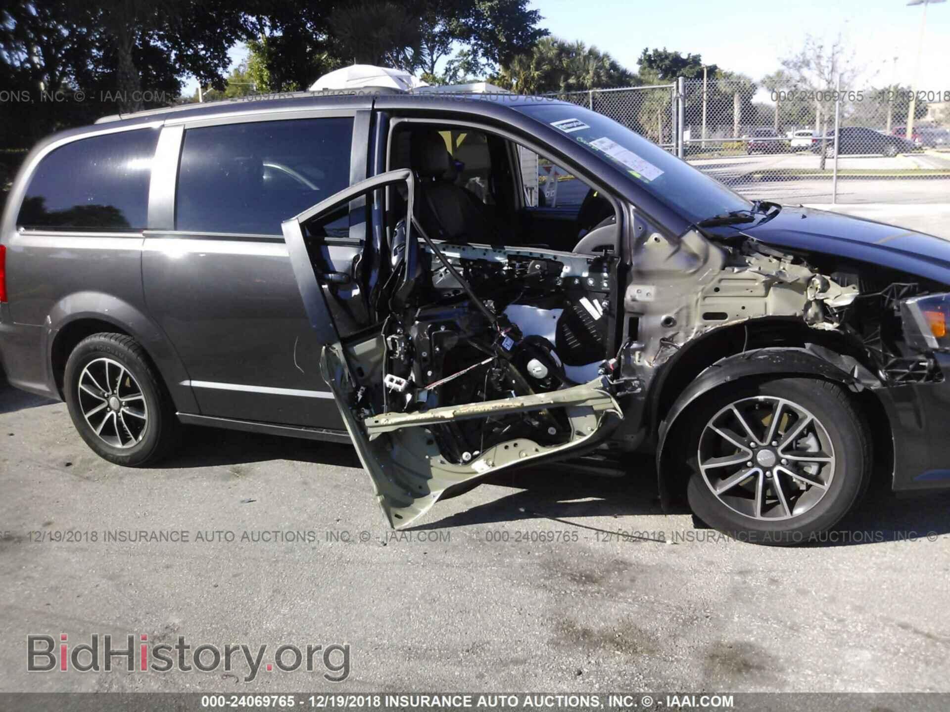 2018 Dodge Grand caravan - VIN: 2C4RDGEG8JR346203 - Фото 6