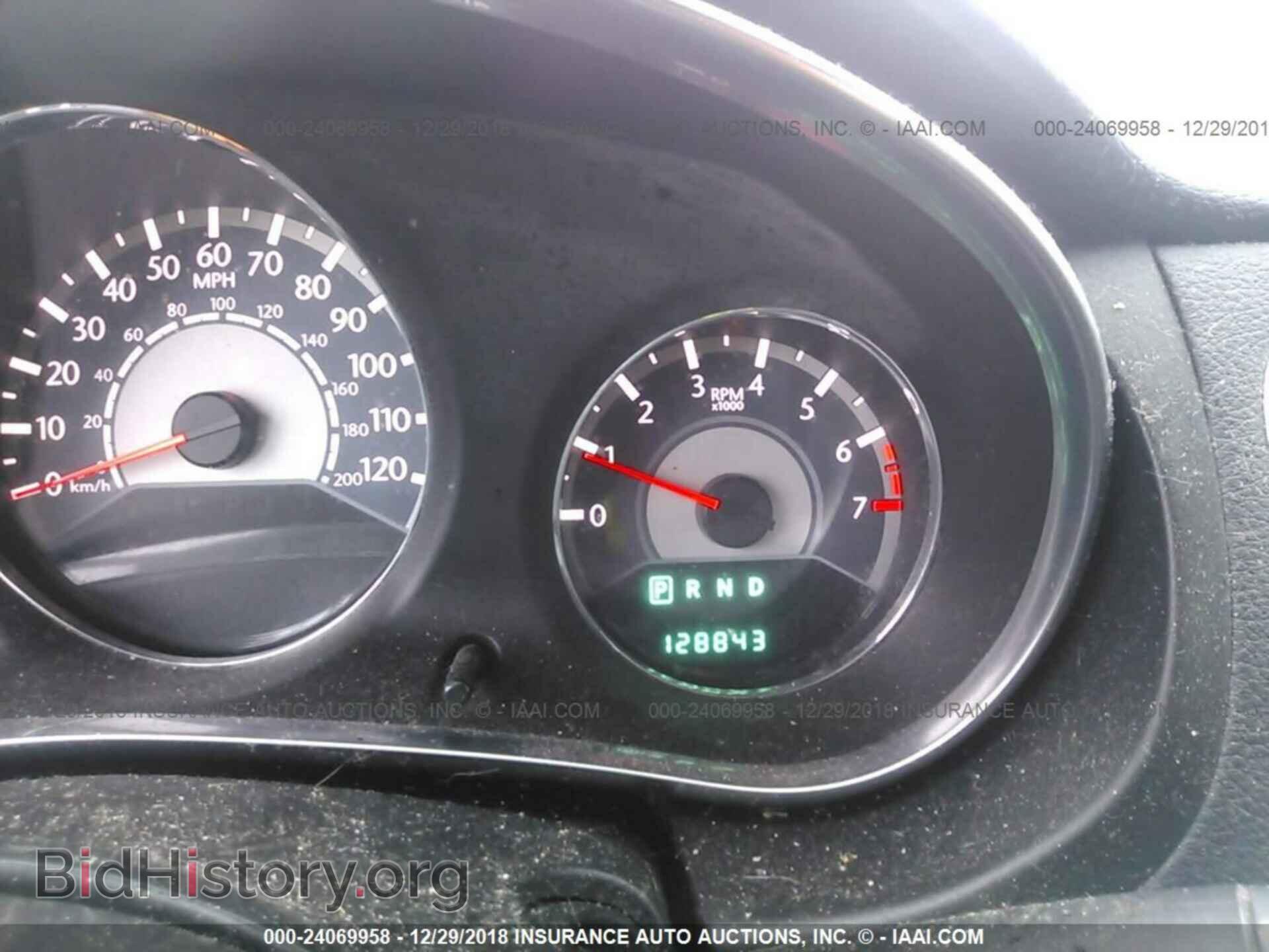 2013 CHRYSLER 200 - VIN: 1C3CCBAB0DN705782 - Photo 7