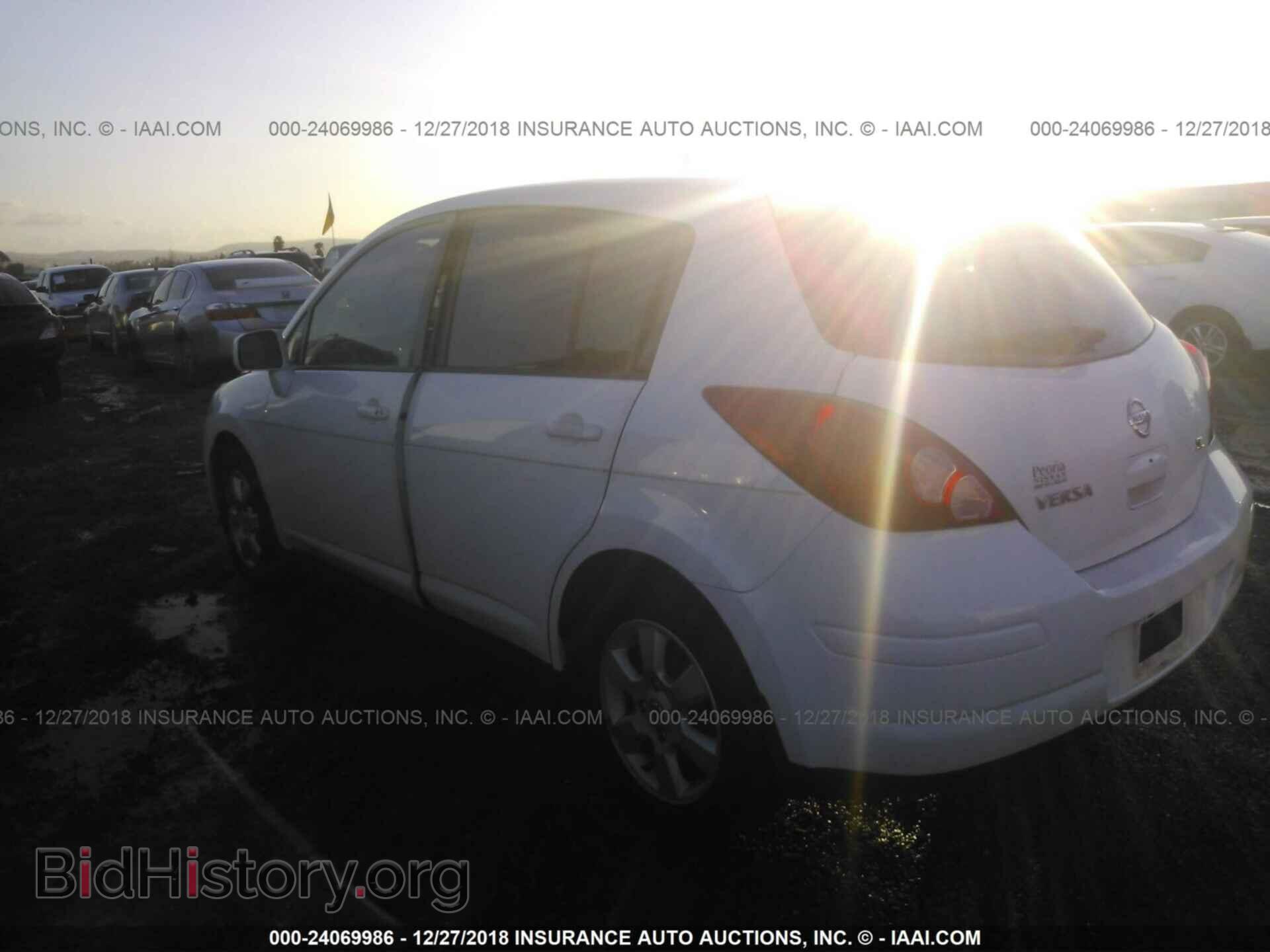 2009 NISSAN VERSA - VIN: 3N1BC13E99L404270 - Фото 3