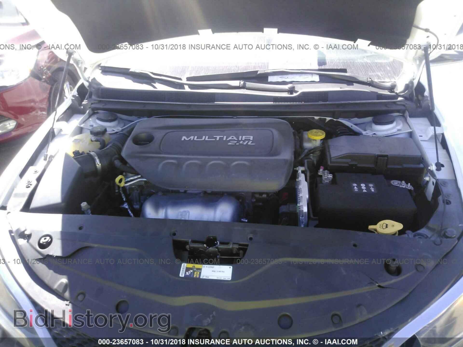 2016 CHRYSLER 200 - VIN: 1C3CCCAB8GN137016 - Фото 10