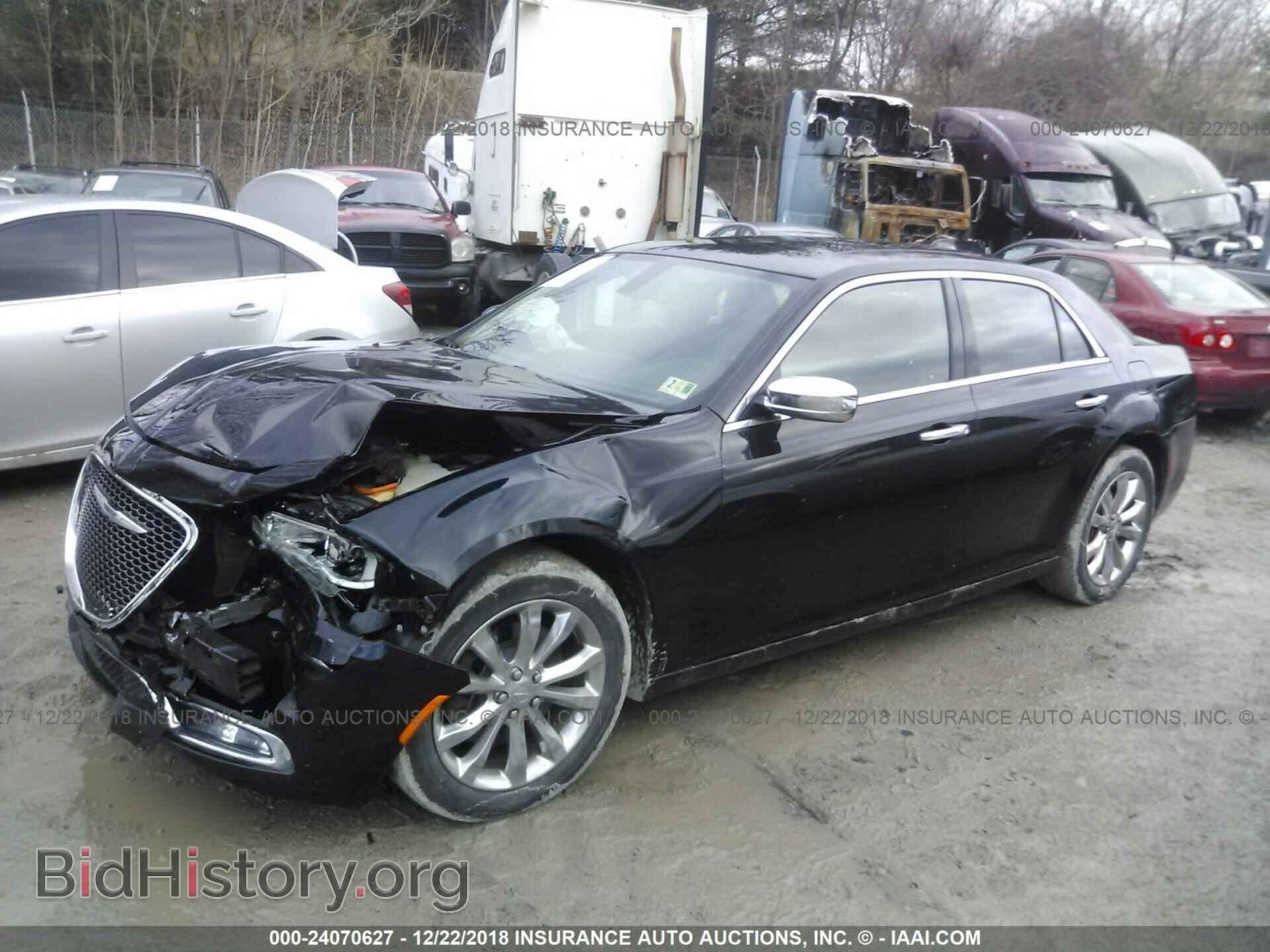 2016 CHRYSLER 300C - VIN: 2C3CCAKG8GH192329 - Фото 2
