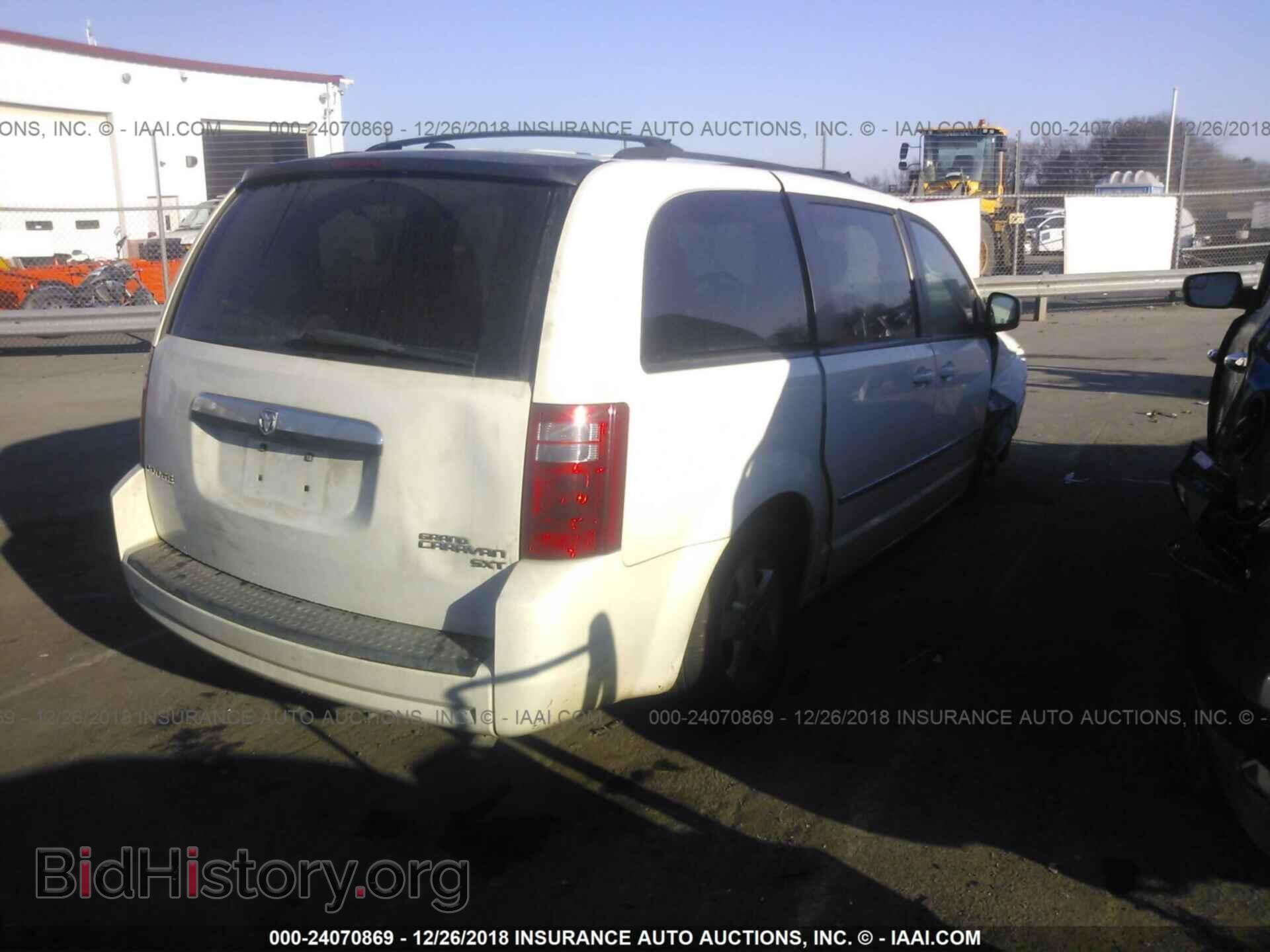 2010 DODGE GRAND CARAVAN - VIN: 2D4RN5D10AR102028 - Фото 4