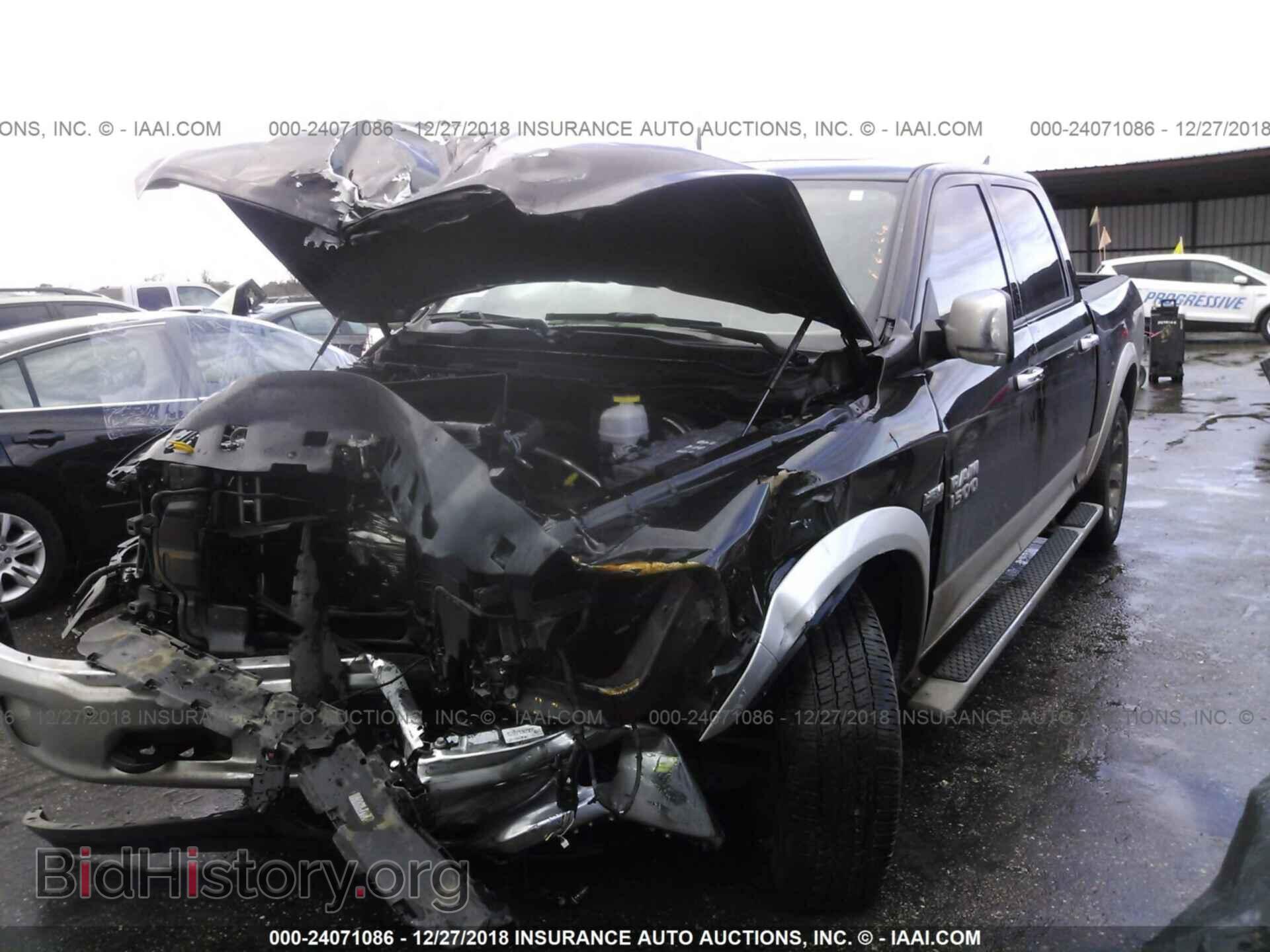 2017 RAM 1500 - VIN: 1C6RR7NT6HS690921 - Photo 2