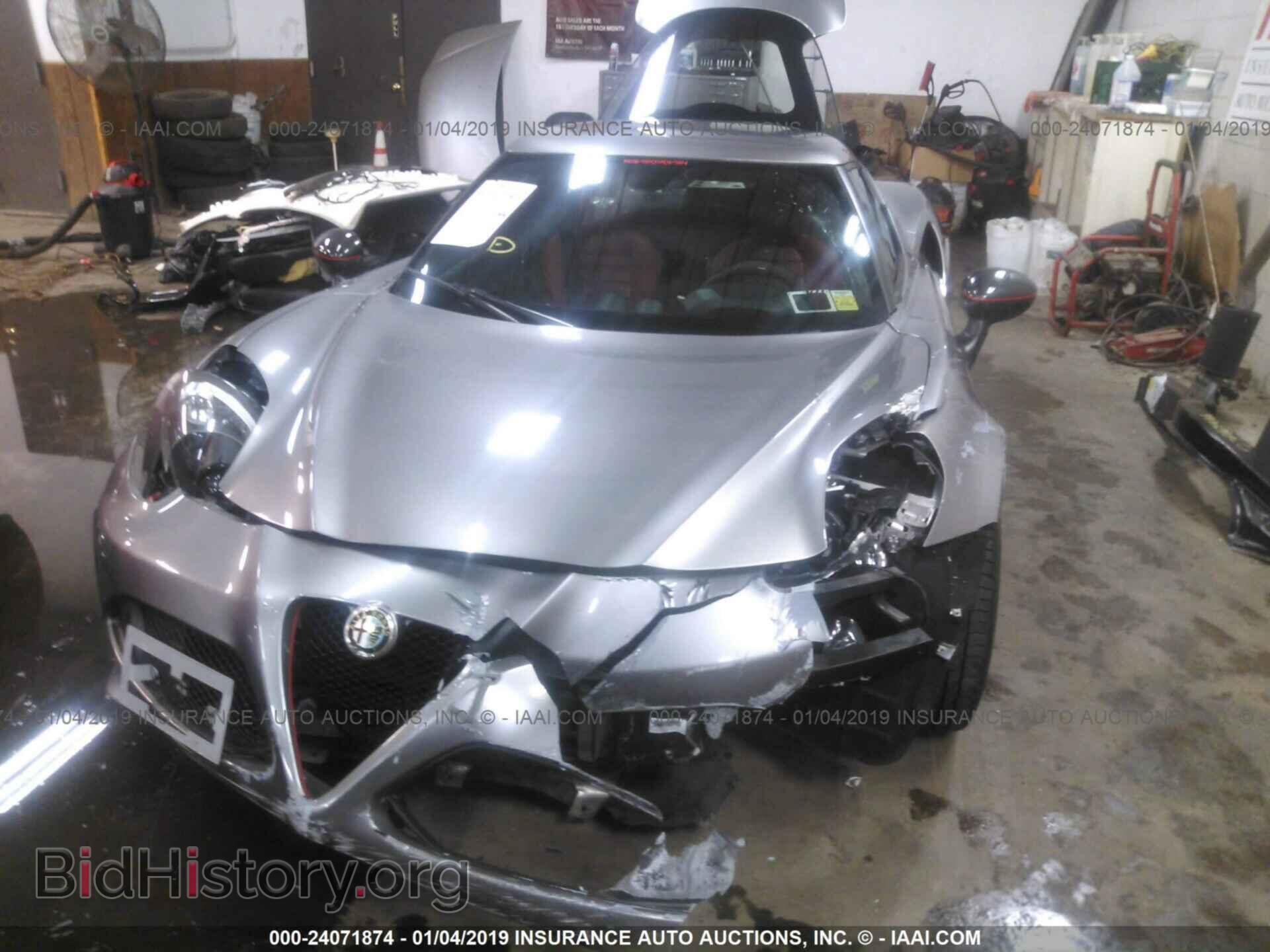 2016 ALFA ROMEO 4C - VIN: ZARBAAA40GM178187 - Фото 6