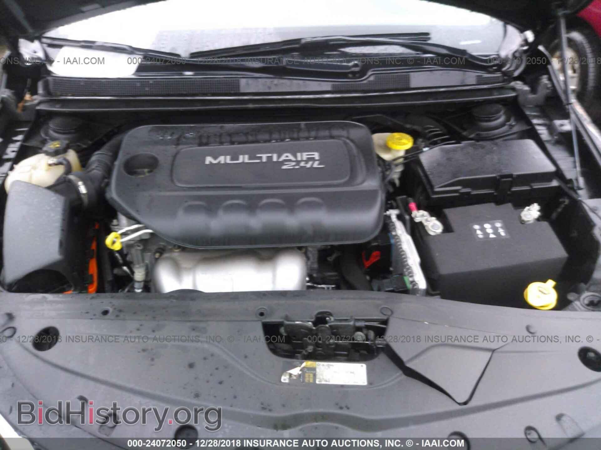 2016 CHRYSLER 200 - VIN: 1C3CCCAB0GN188347 - Photo 10