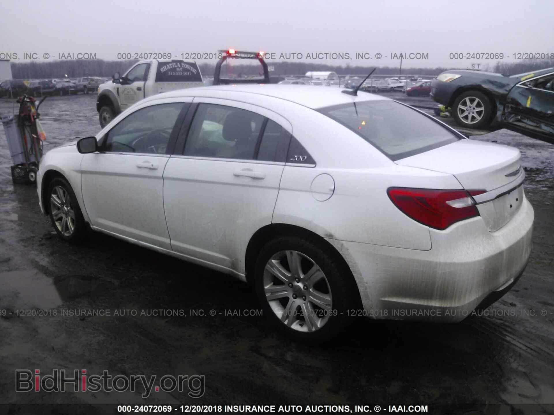 2011 CHRYSLER 200 - VIN: 1C3BC1FB0BN569066 - Фото 3