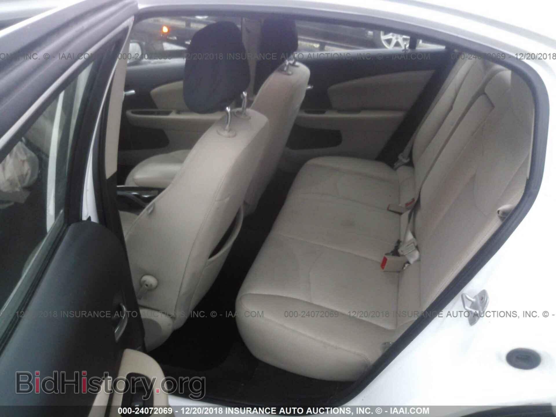 2011 CHRYSLER 200 - VIN: 1C3BC1FB0BN569066 - Фото 8