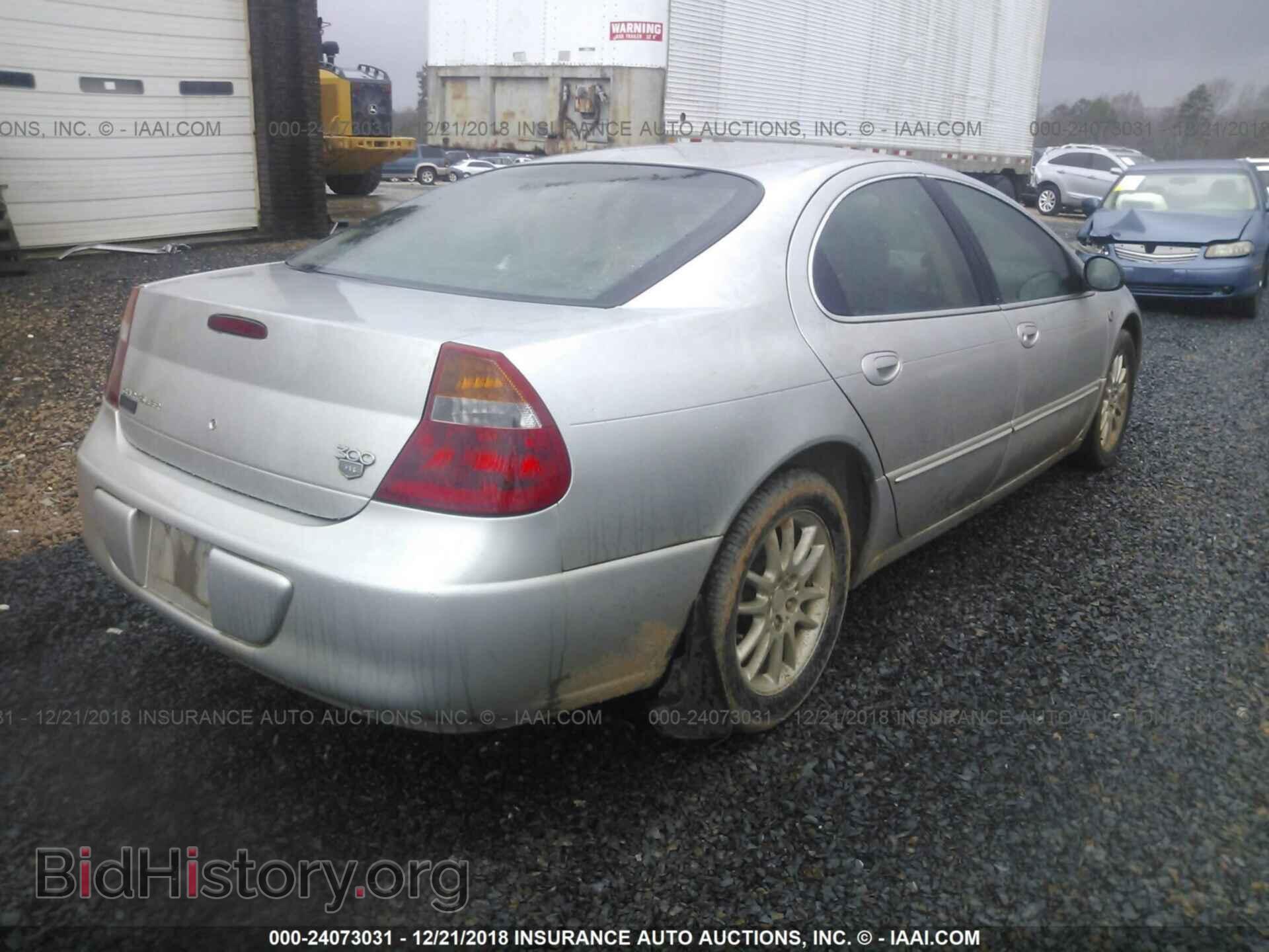 2002 CHRYSLER 300M - VIN: 2C3HE66G22H244845 - Photo 4