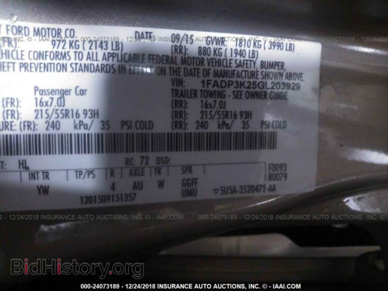 2016 Ford FOCUS (VIN 1FADP3K25GL203929) — photo 9 of 10