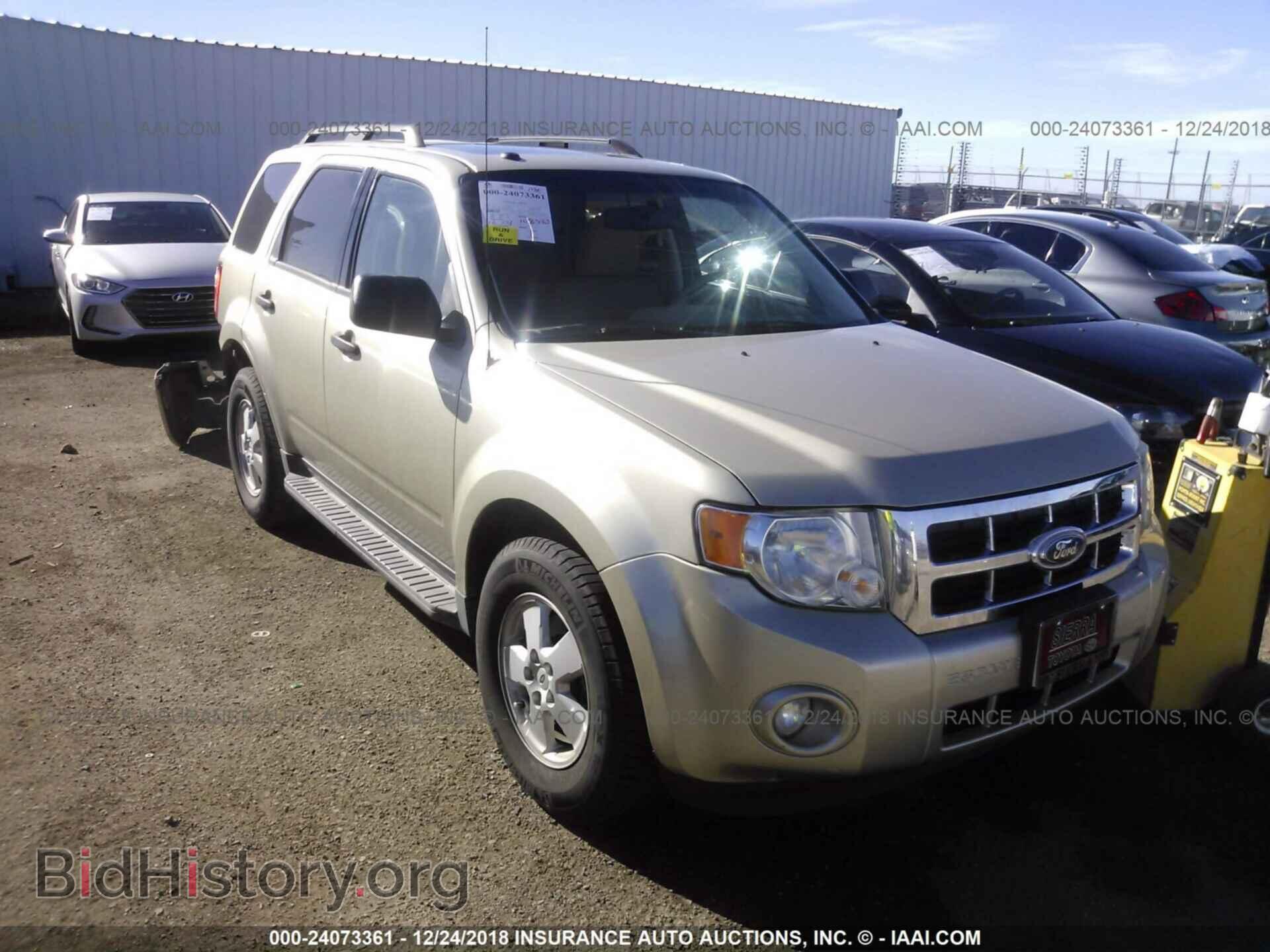Фотография 1FMCU0DG6BKB14435 - FORD ESCAPE 2011