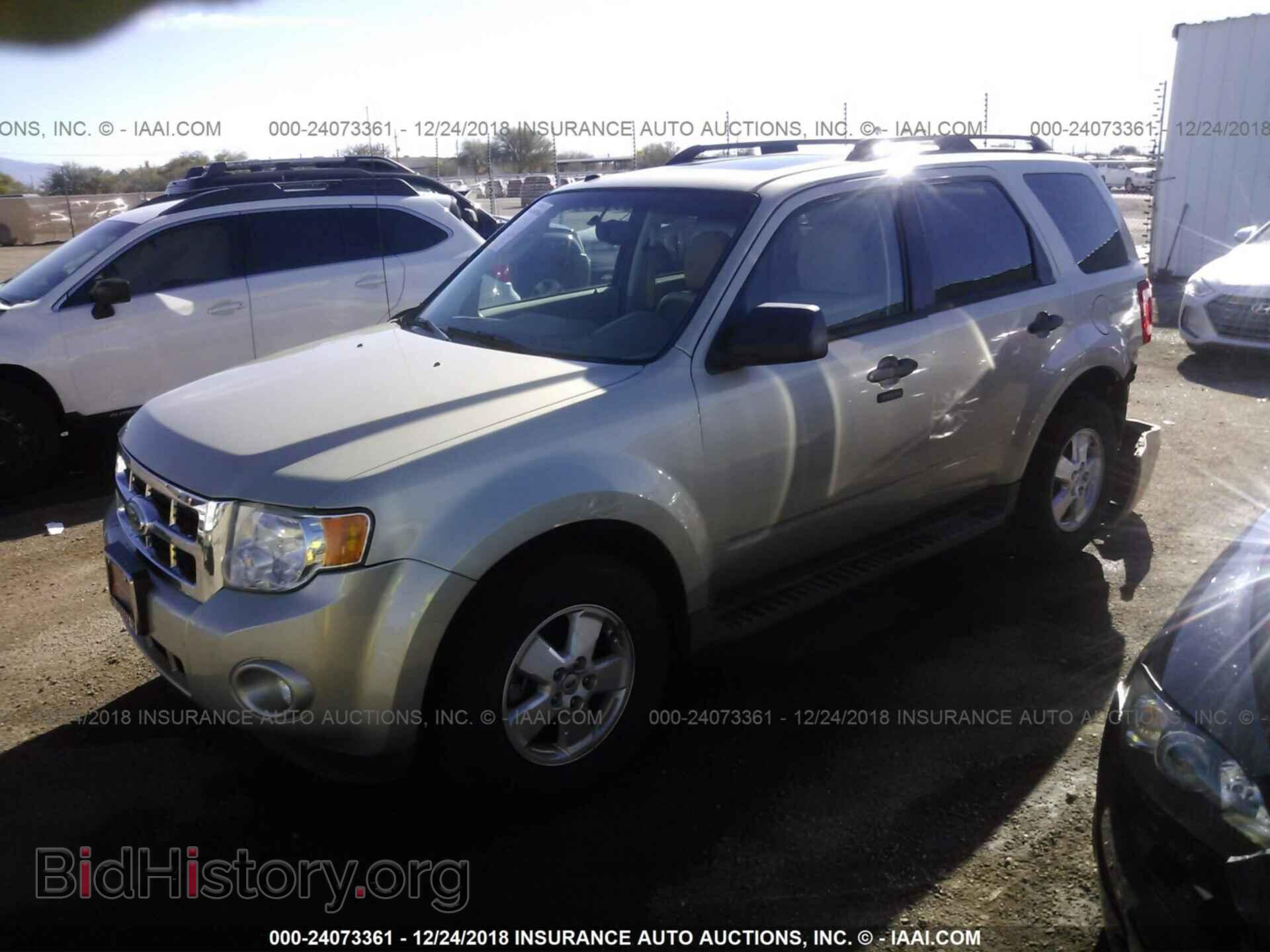 2011 FORD ESCAPE - VIN: 1FMCU0DG6BKB14435 - Фото 2