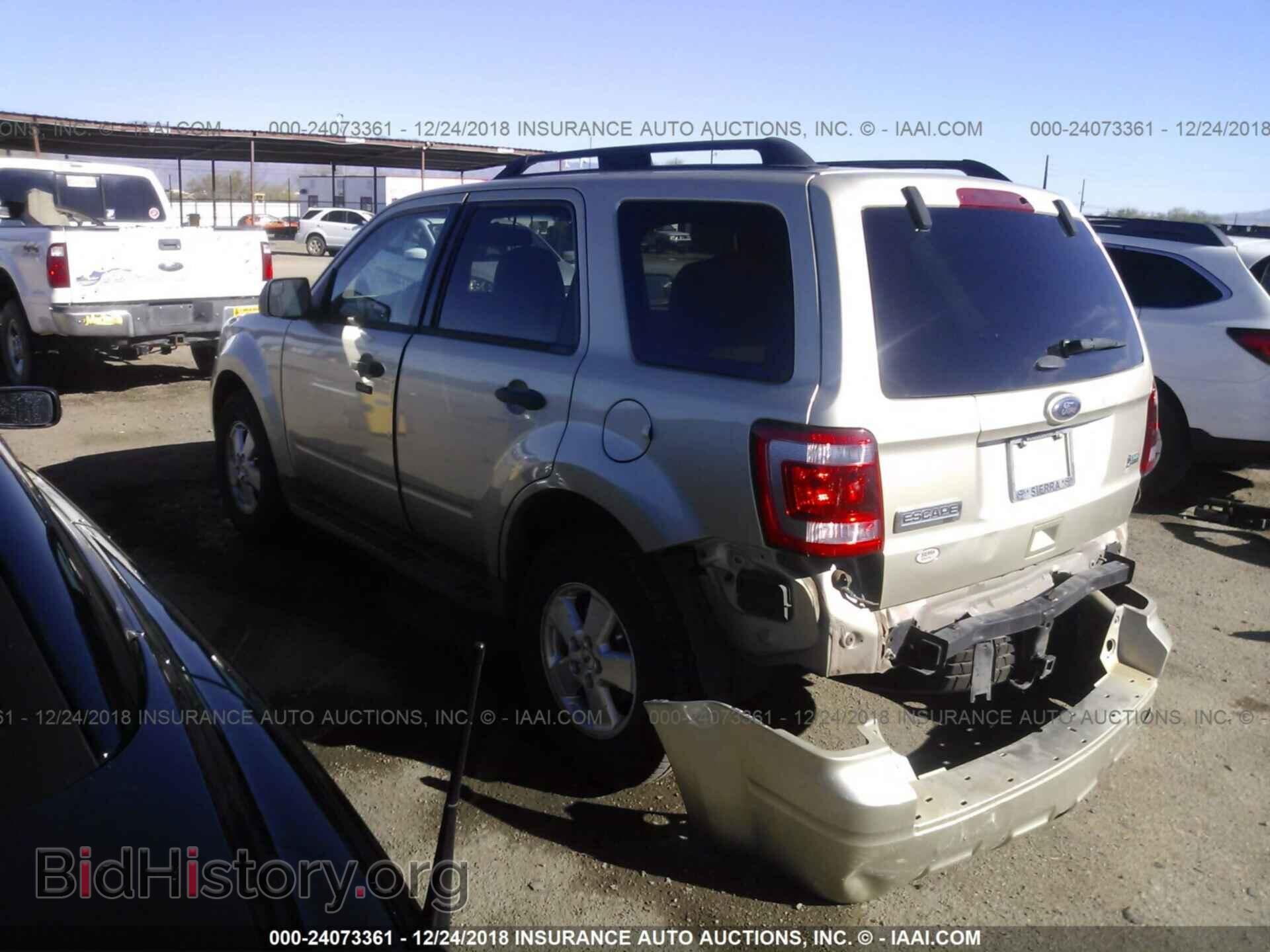 2011 FORD ESCAPE - VIN: 1FMCU0DG6BKB14435 - Фото 3