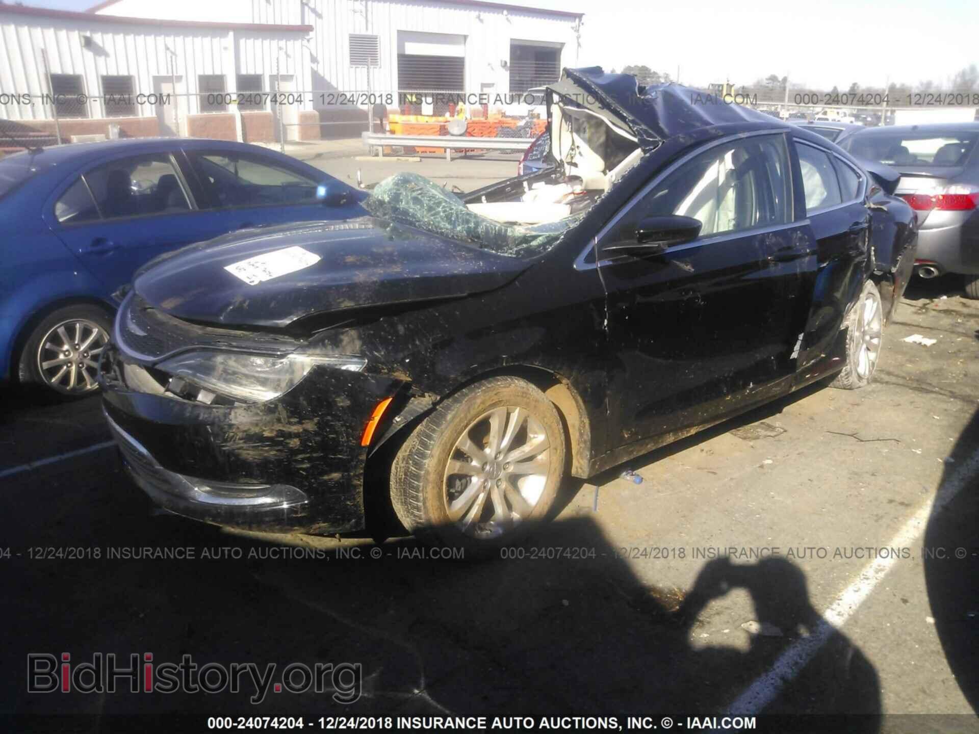 2016 CHRYSLER 200 - VIN: 1C3CCCAB3GN132015 - Фото 2