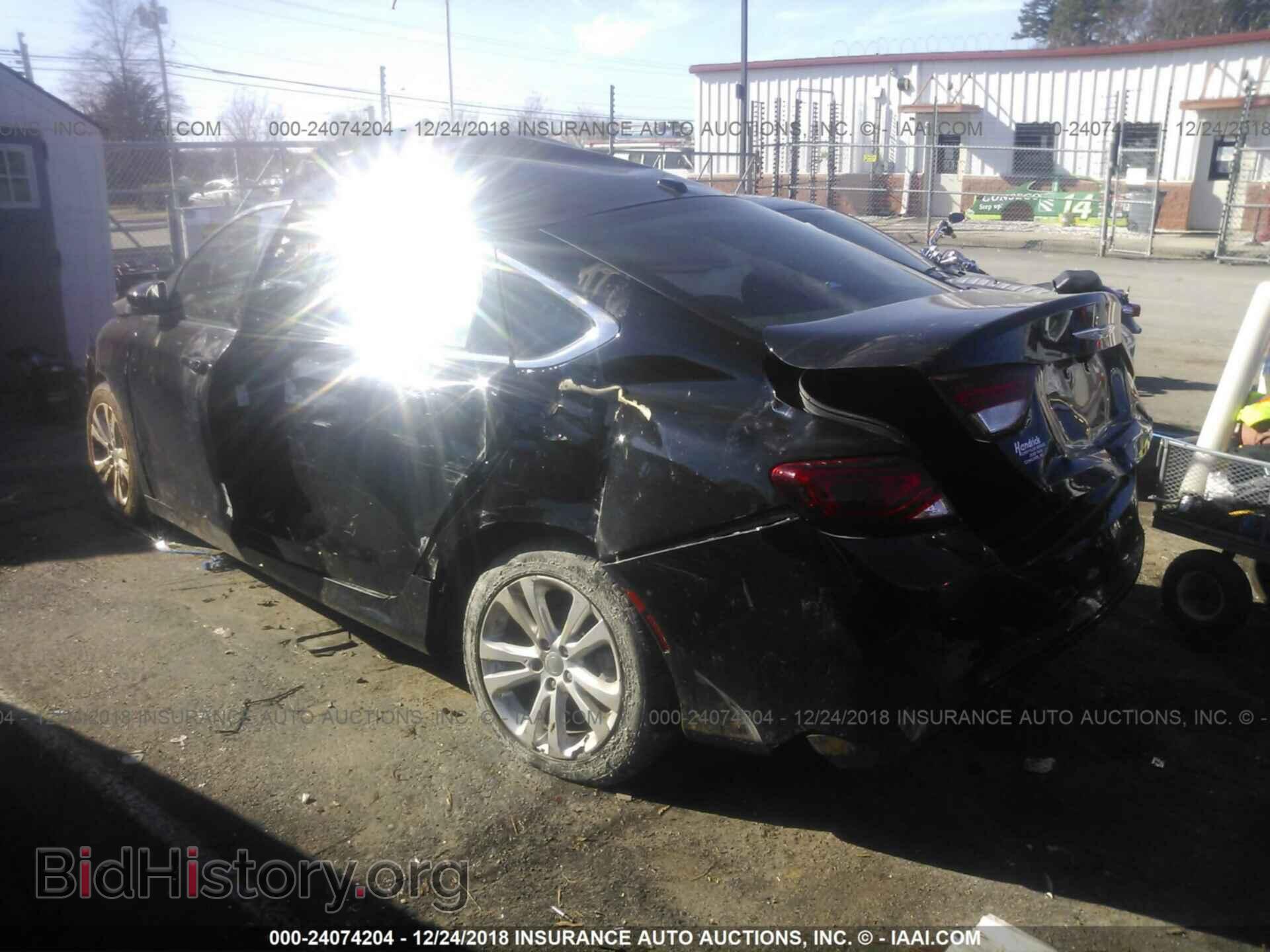 2016 CHRYSLER 200 - VIN: 1C3CCCAB3GN132015 - Фото 3