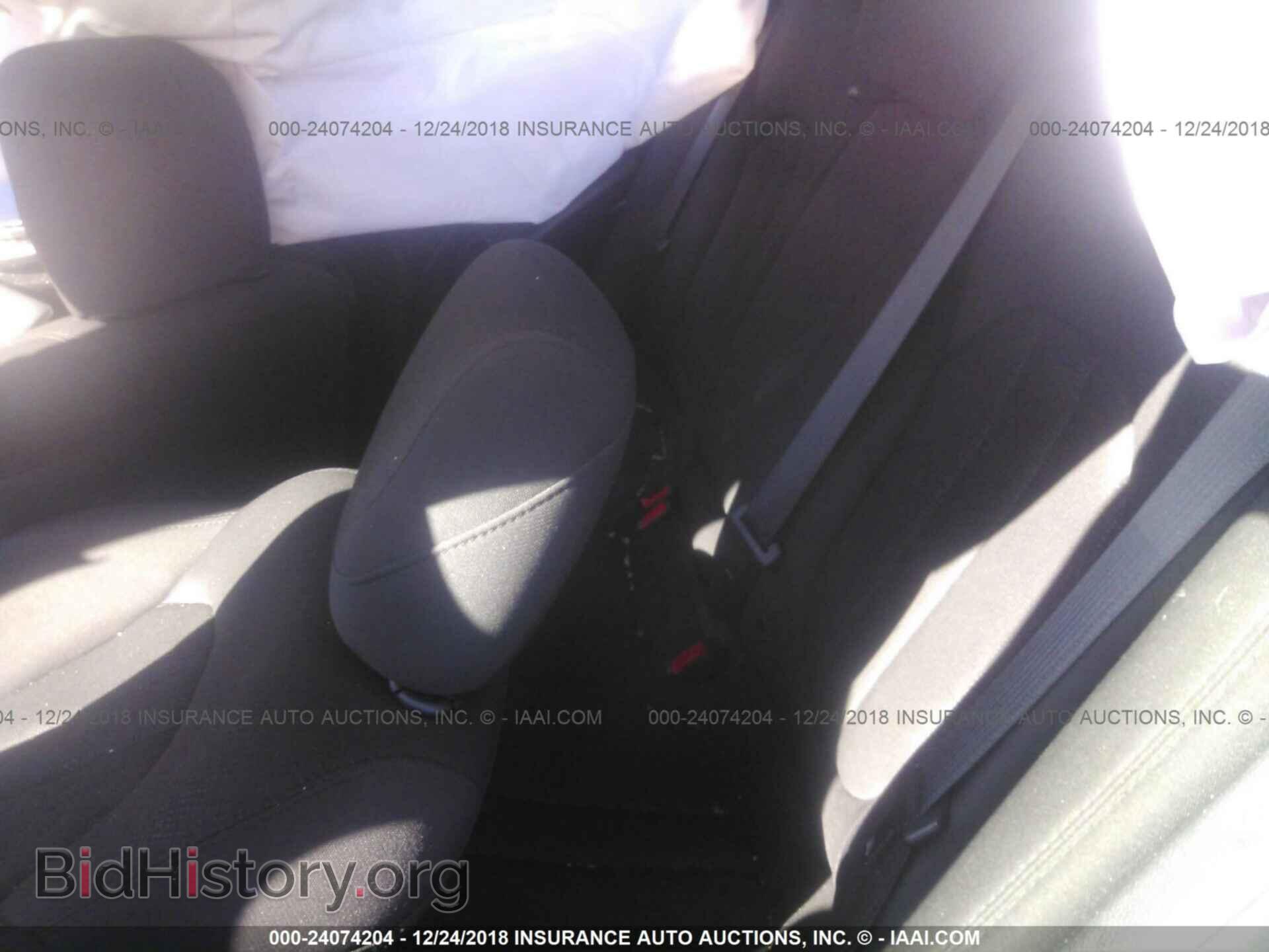 2016 CHRYSLER 200 - VIN: 1C3CCCAB3GN132015 - Фото 8