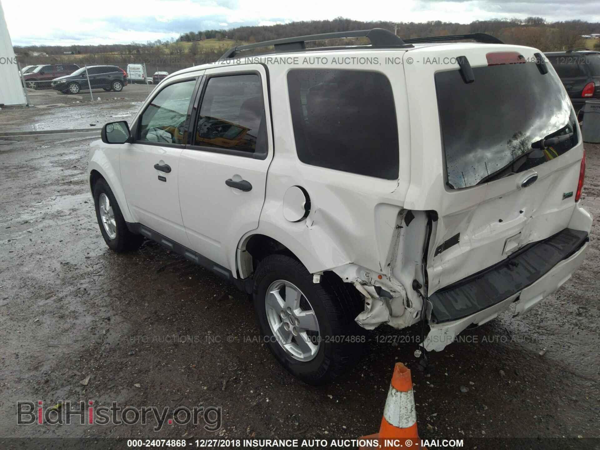 2011 FORD ESCAPE - VIN: 1FMCU0DG2BKB19390 - Photo 3