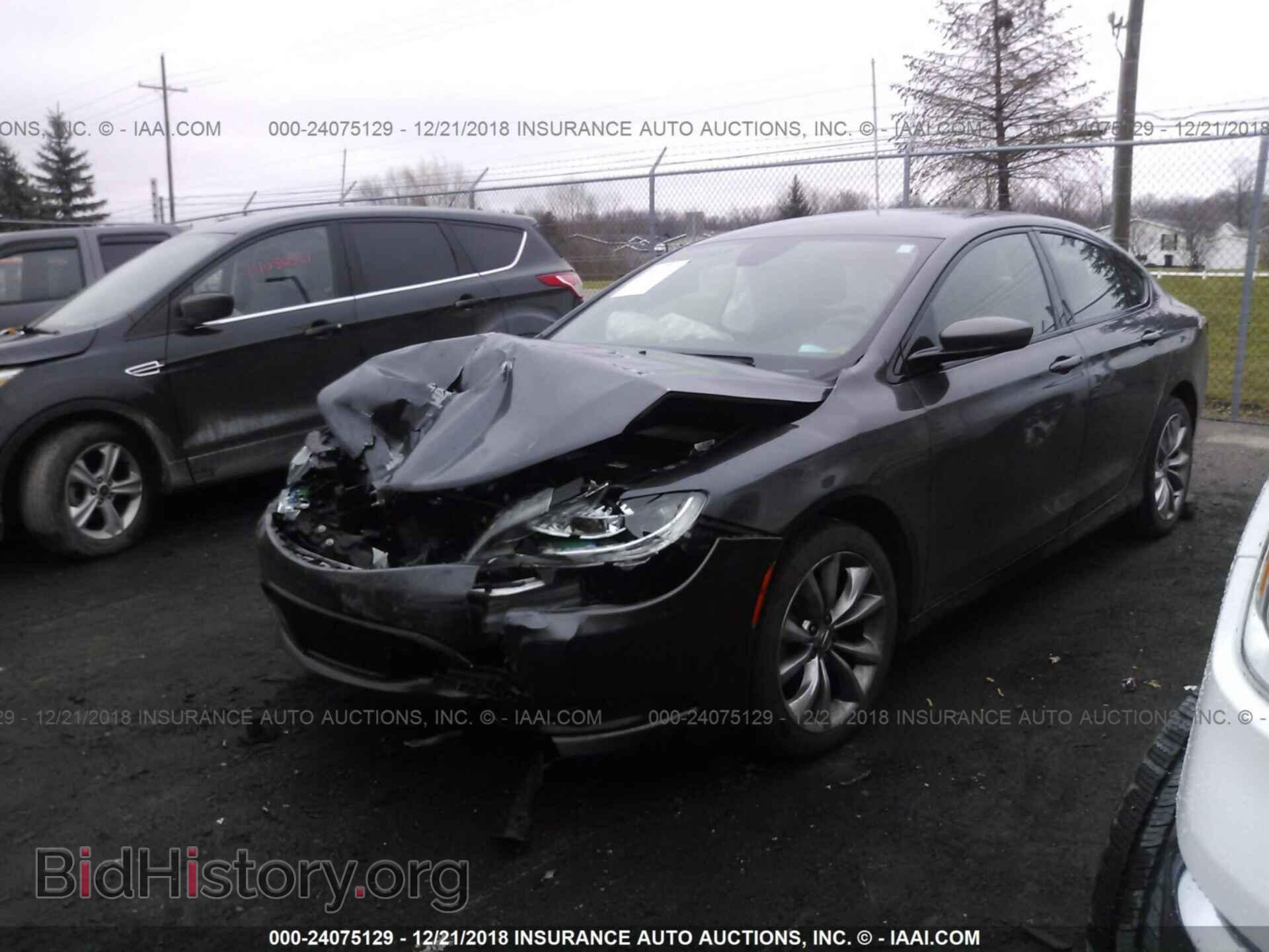 2016 CHRYSLER 200 - VIN: 1C3CCCBBXGN102444 - Photo 2