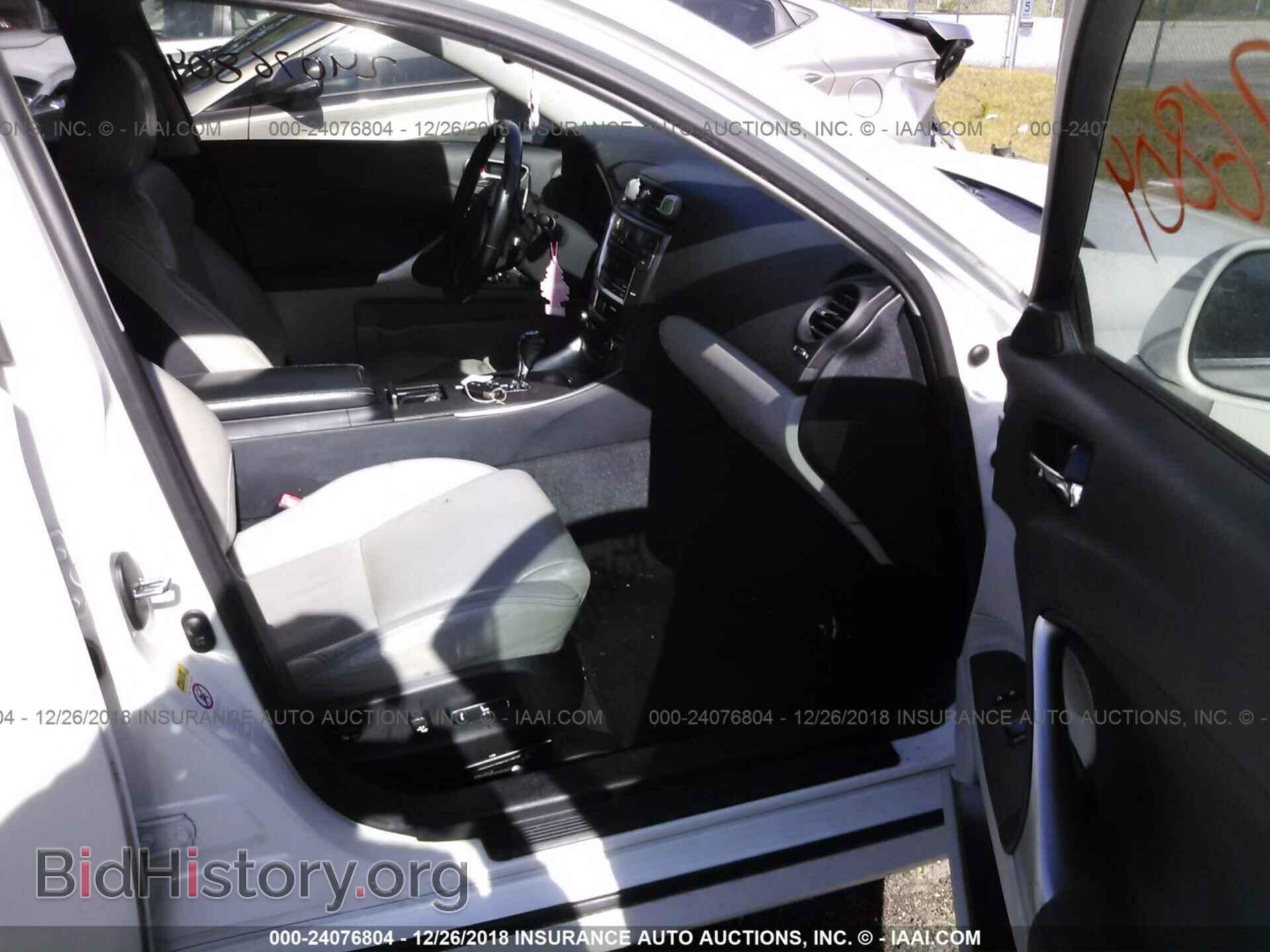 2010 LEXUS IS - VIN: JTHBF5C2XA5111921 - Фото 5