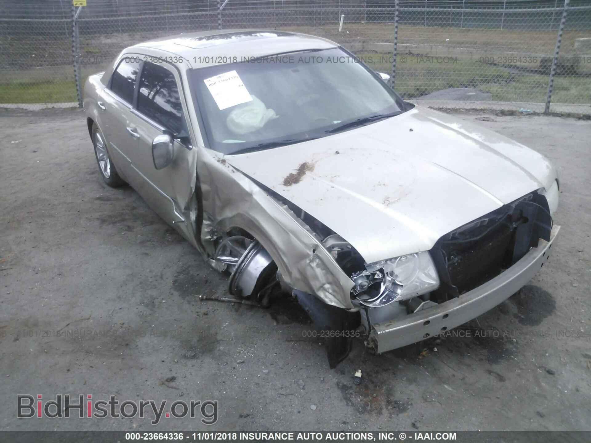Photo 2C3KA63H86H534575 - CHRYSLER 300C 2006