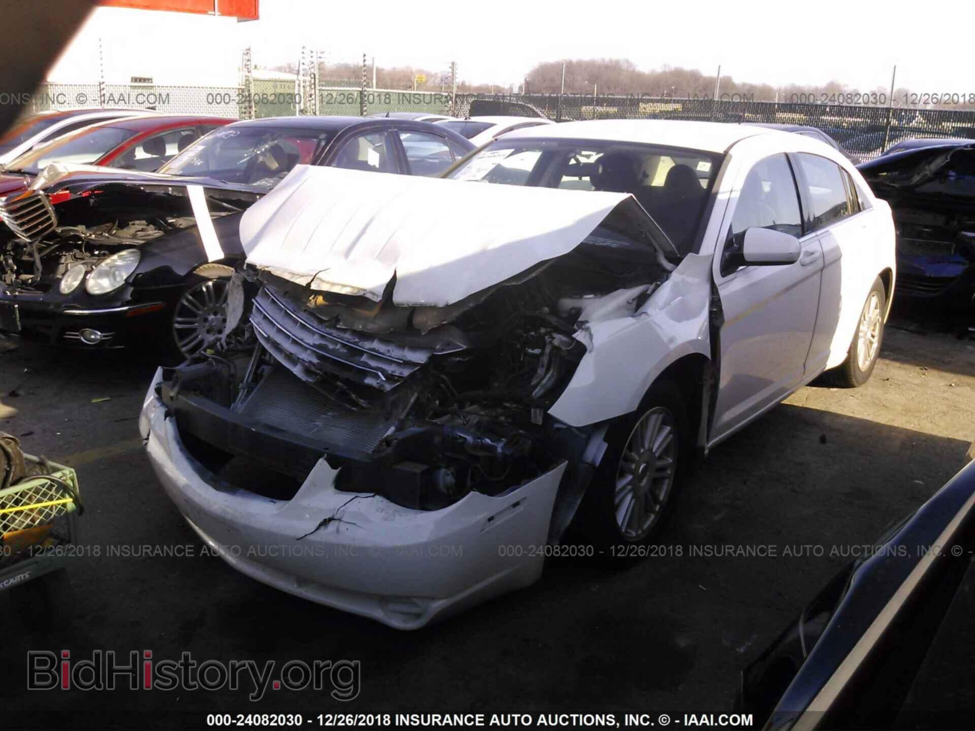 2009 CHRYSLER SEBRING - VIN: 1C3LC56BX9N543726 - Фото 2