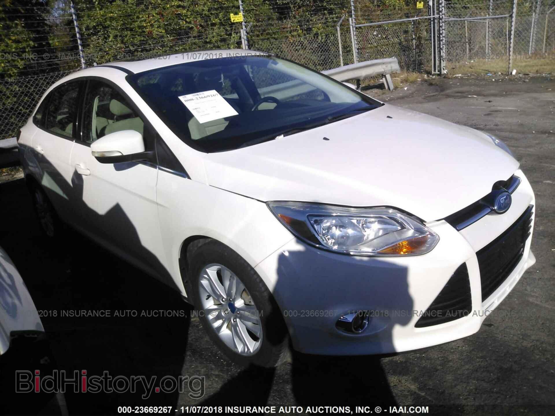 Photo 1FAHP3H22CL265484 - FORD FOCUS 2012