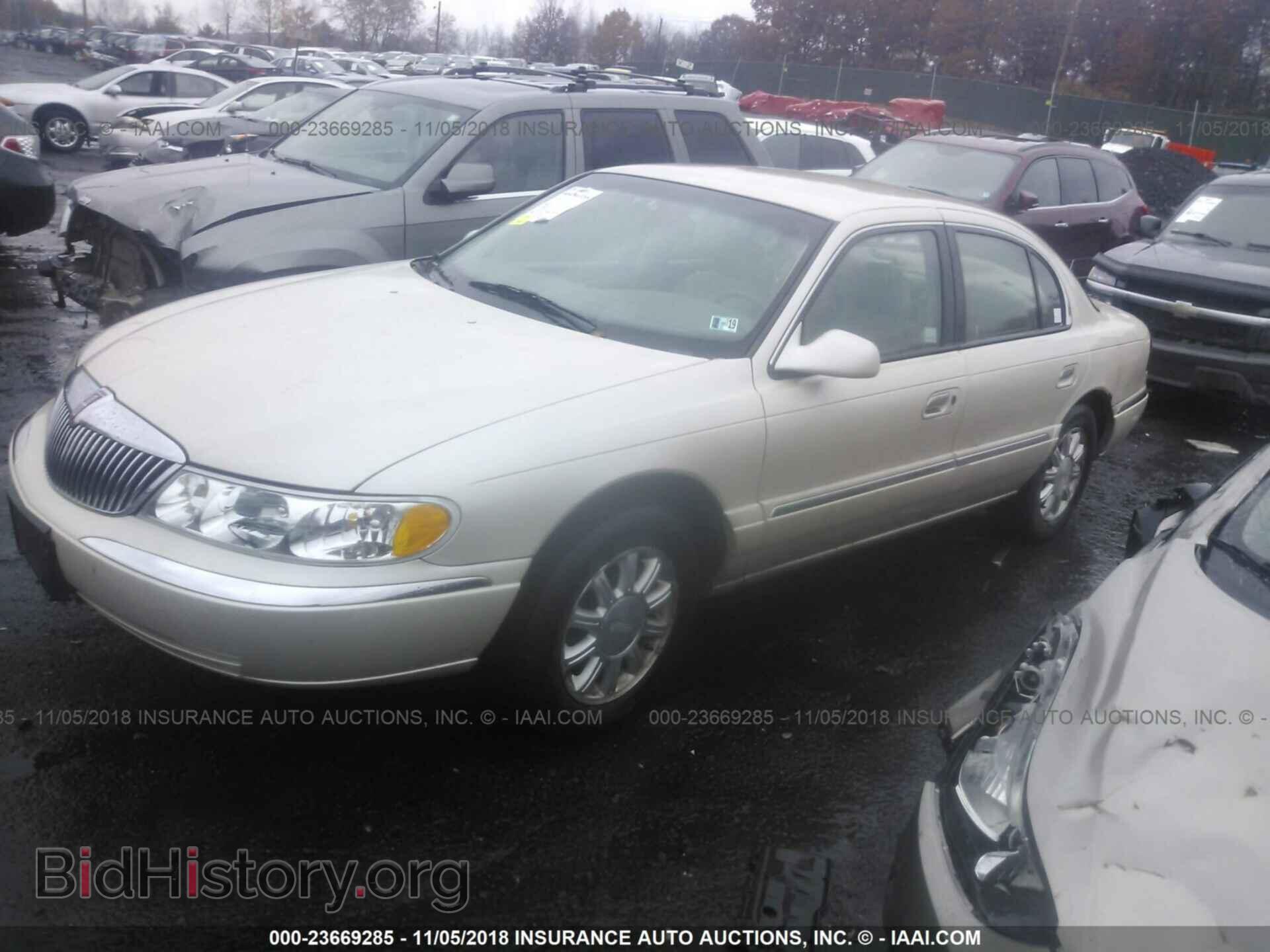 2000 LINCOLN CONTINENTAL - VIN: 1LNHM97V7YY920231 - Фото 2