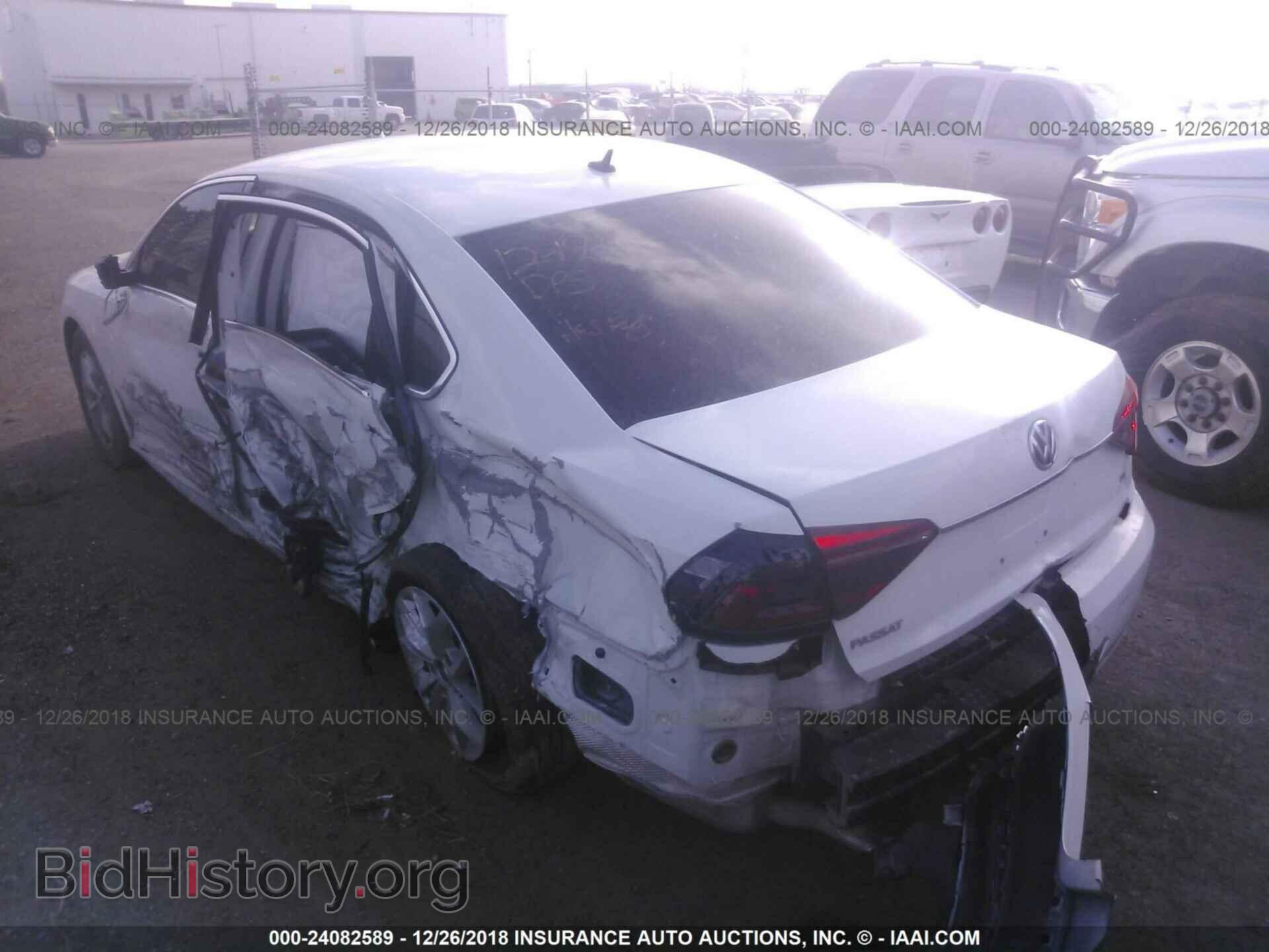 2017 VOLKSWAGEN PASSAT - VIN: 1VWAT7A3XHC052062 - Фото 3