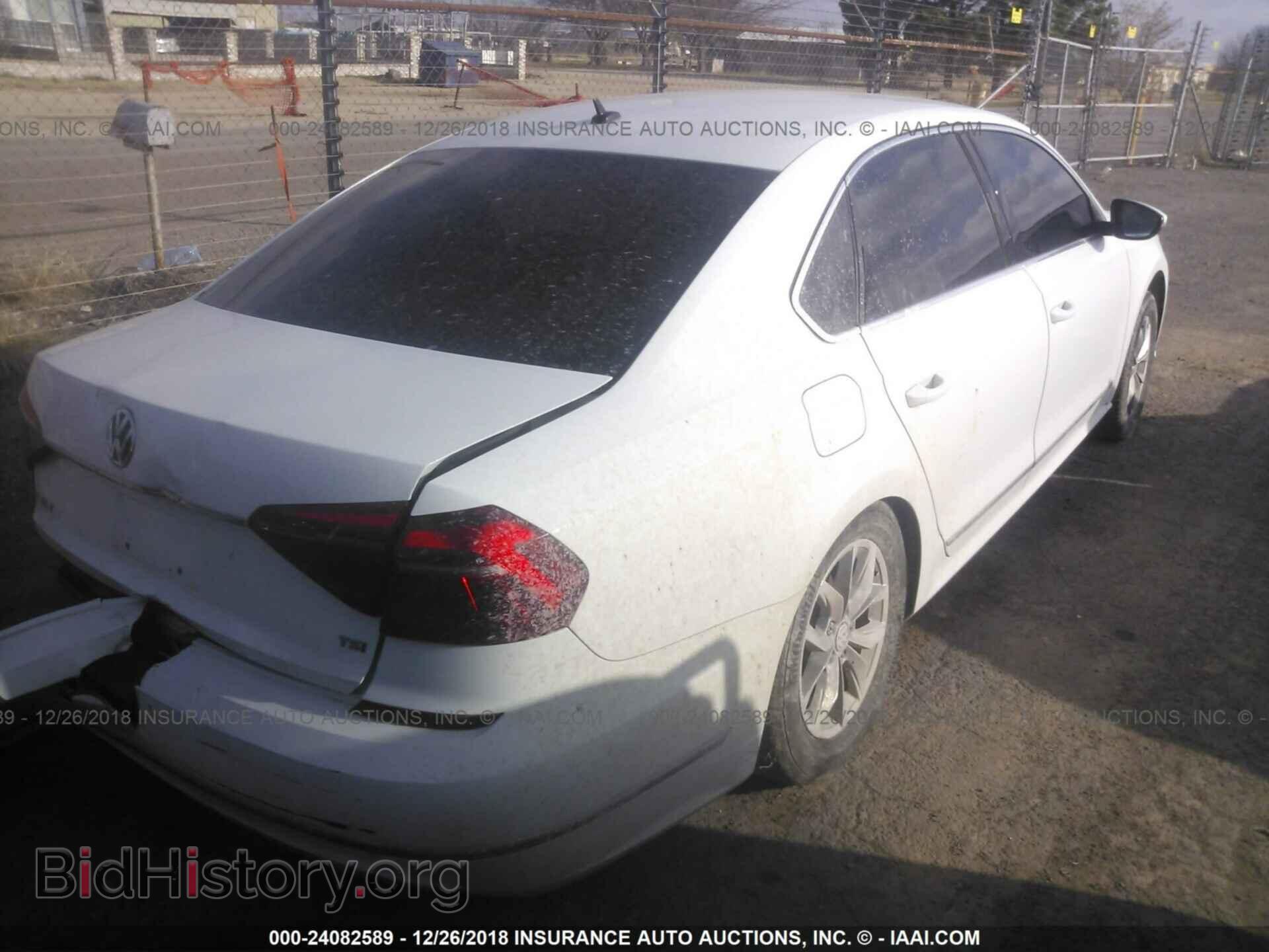 2017 VOLKSWAGEN PASSAT - VIN: 1VWAT7A3XHC052062 - Фото 4
