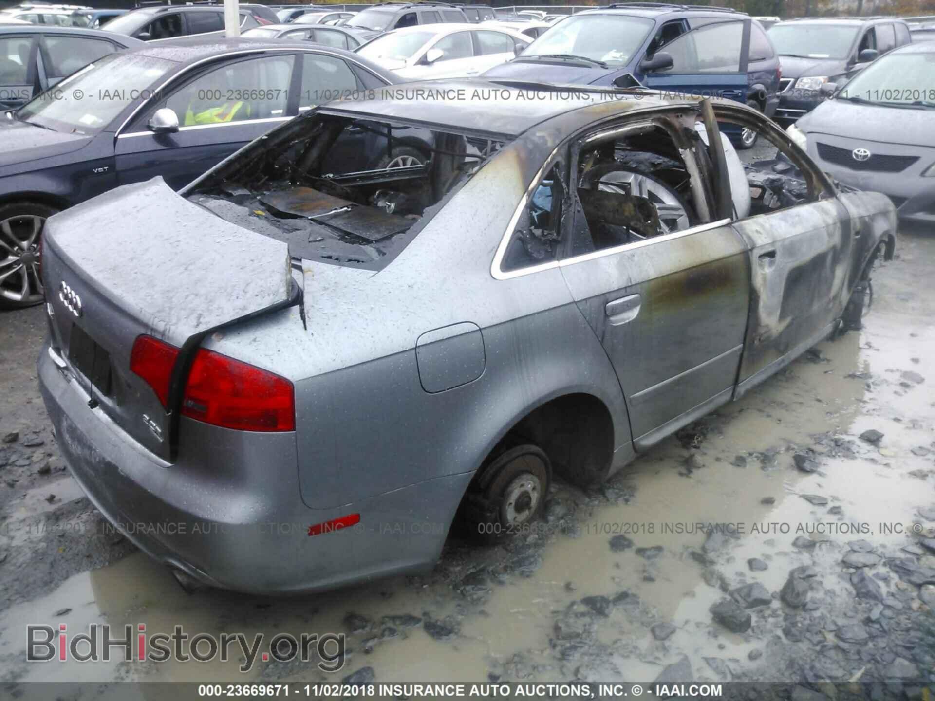 2008 AUDI A4 - VIN: WAUDF78EX8A114924 - Photo 4