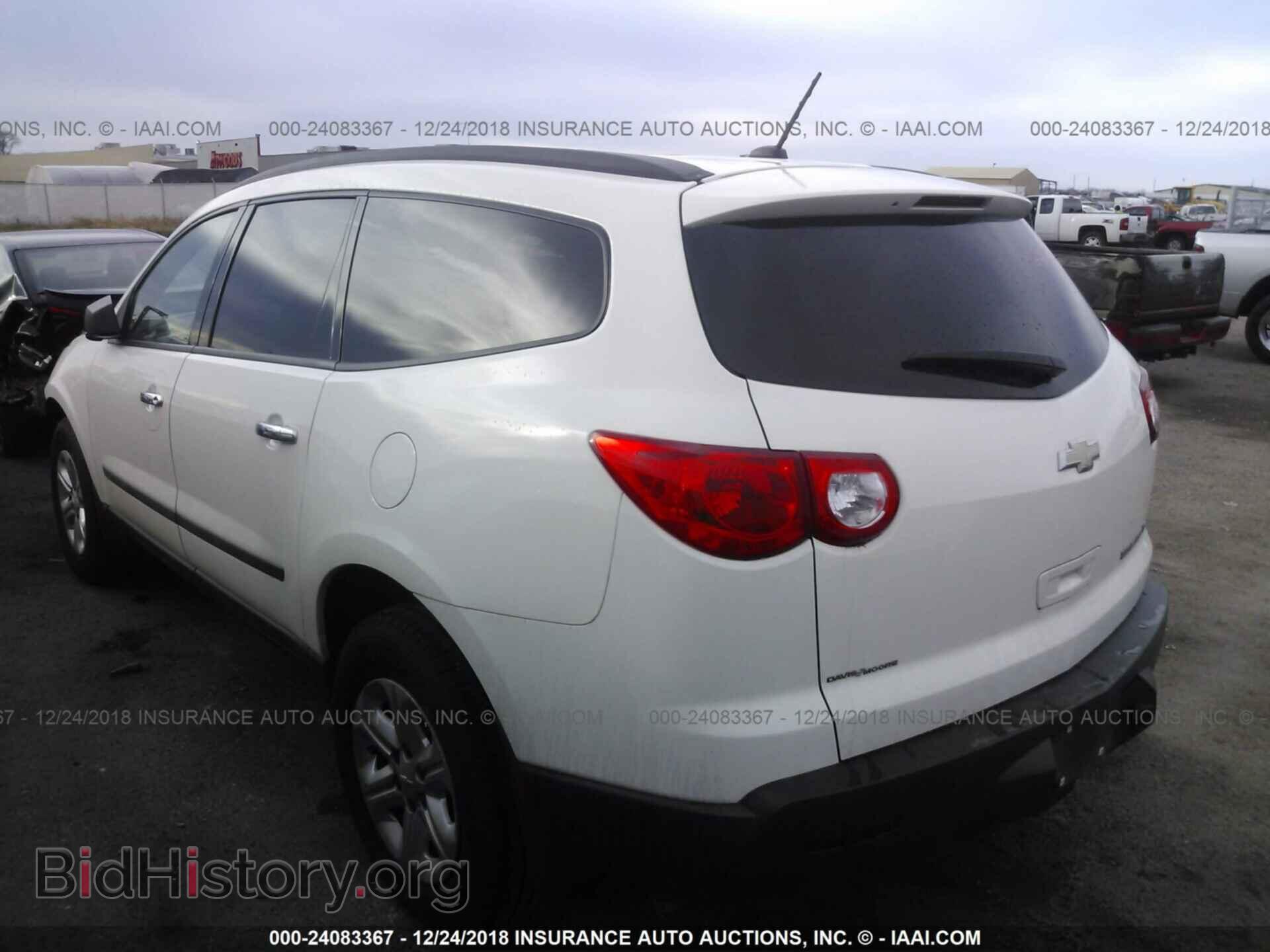 2010 CHEVROLET TRAVERSE - VIN: 1GNLREED0AJ228773 - Фото 3