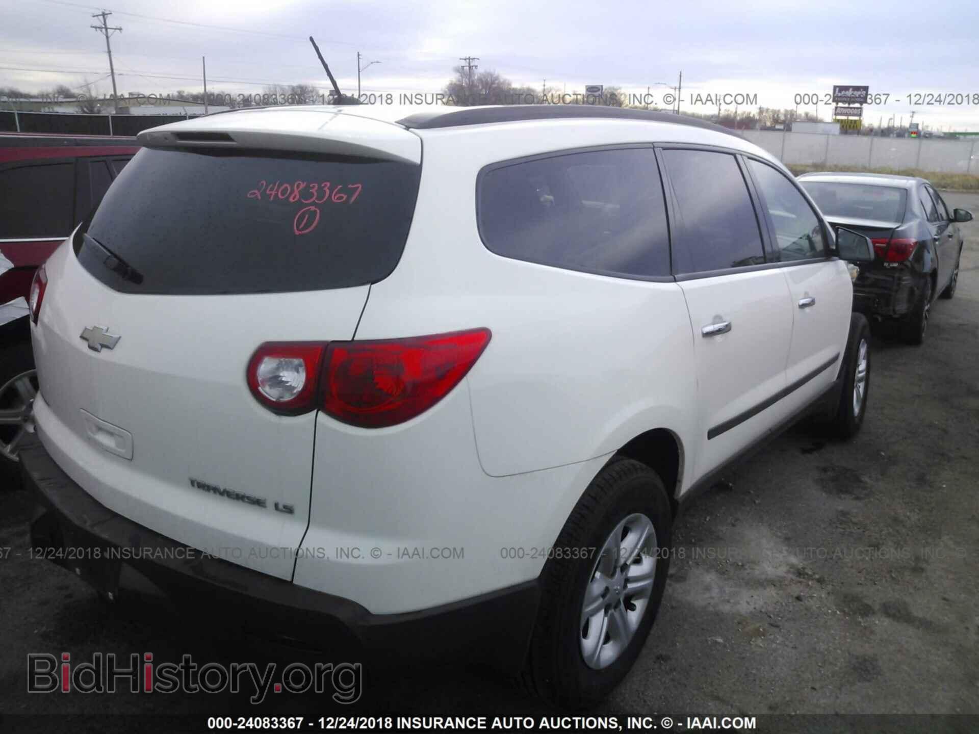 2010 CHEVROLET TRAVERSE - VIN: 1GNLREED0AJ228773 - Фото 4